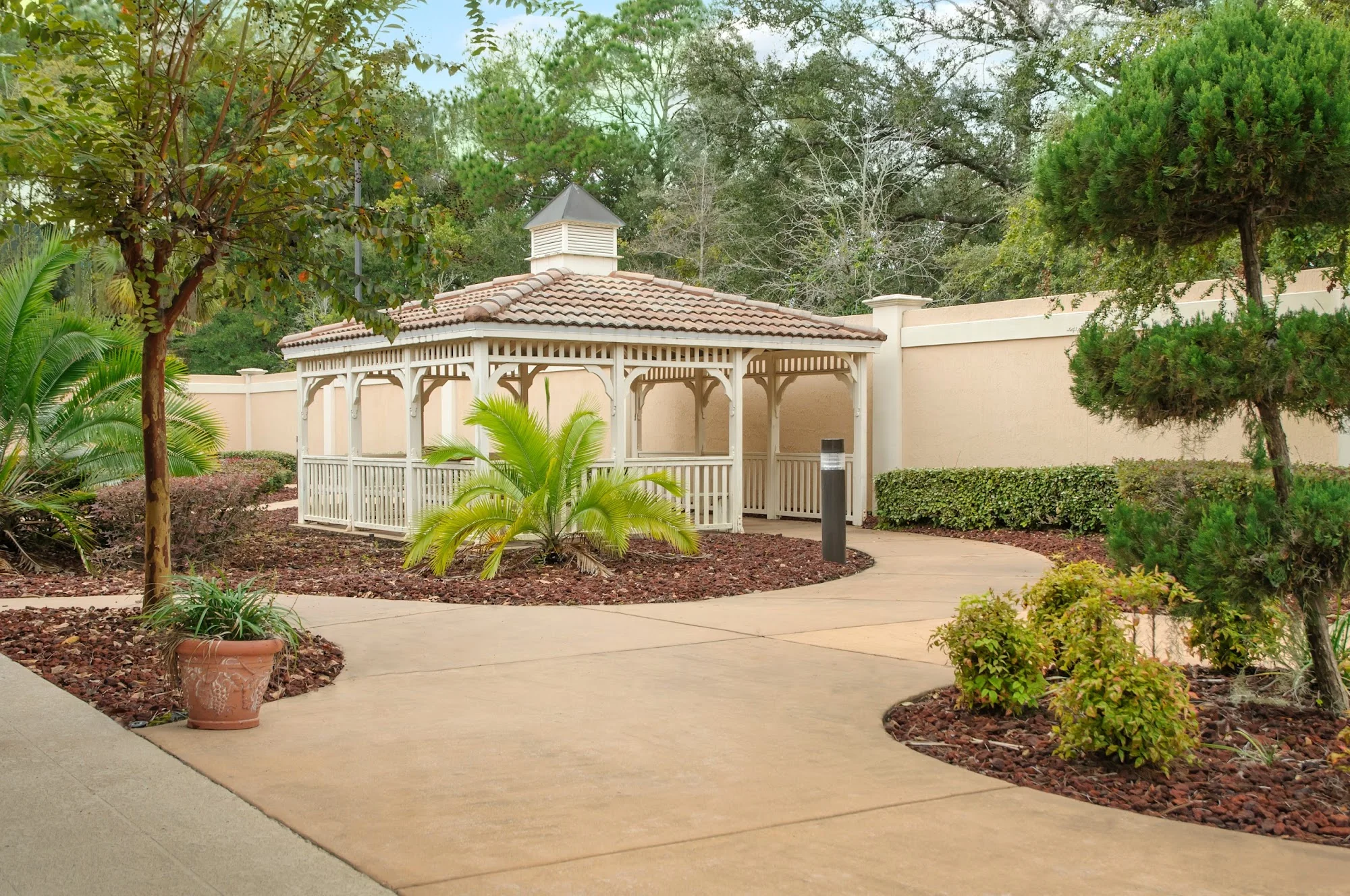 LIFE CARE CENTER OF JACKSONVILLE