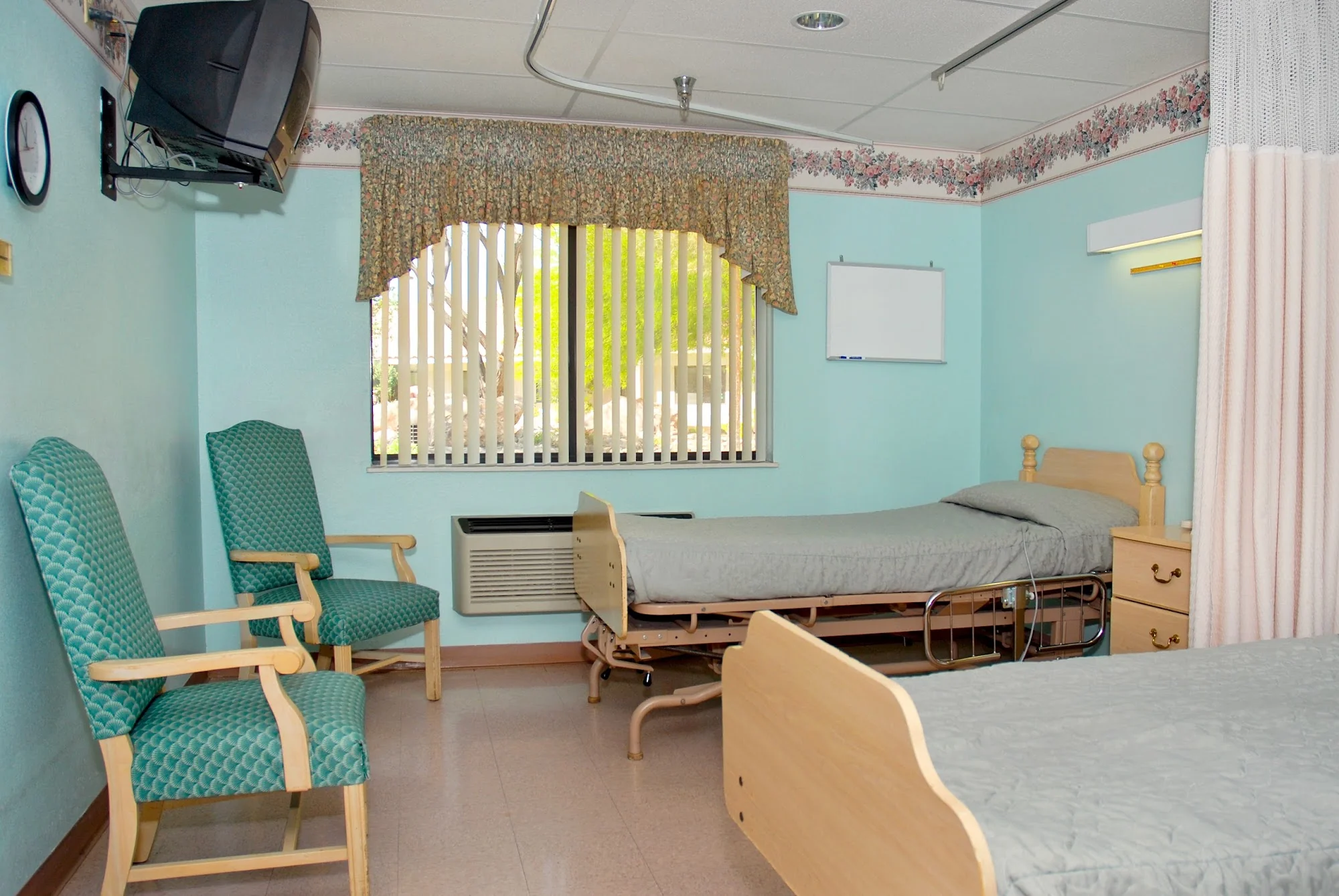 LIFE CARE CENTER OF LAS VEGAS