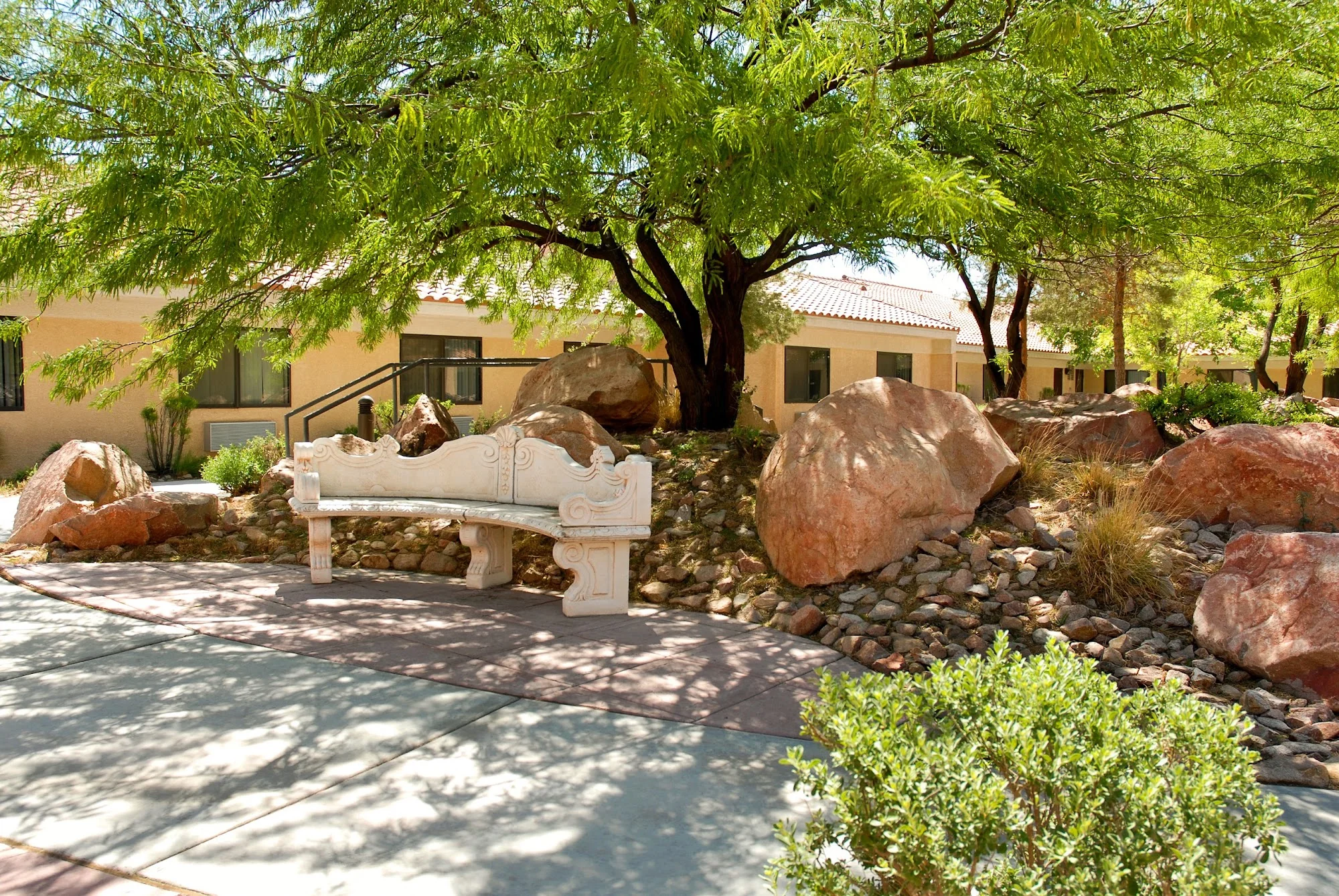 LIFE CARE CENTER OF LAS VEGAS