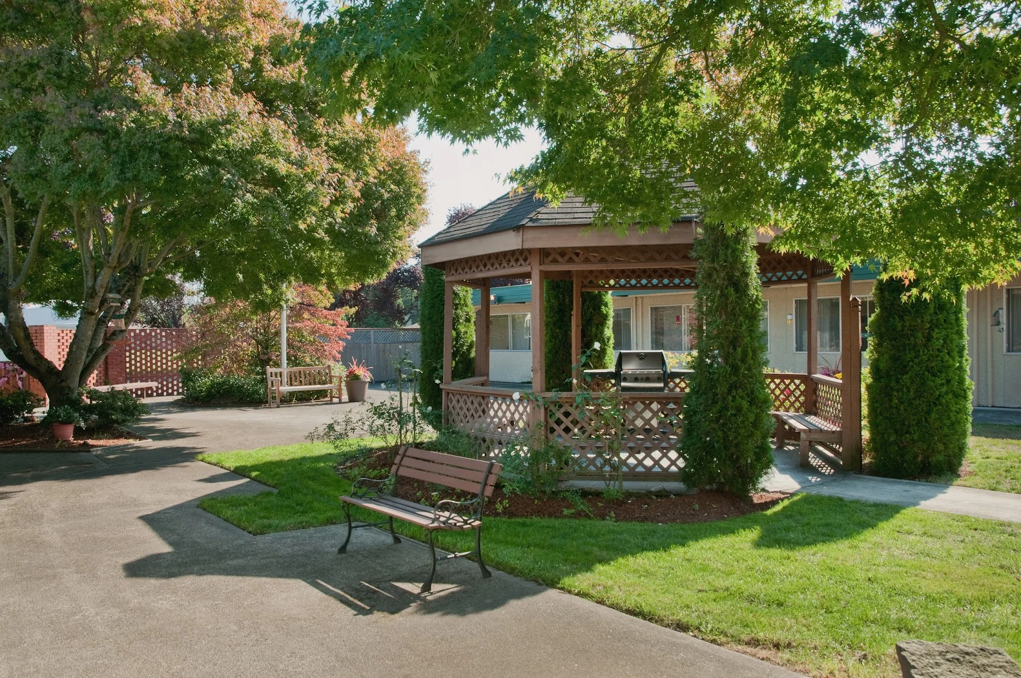 LIFE CARE CENTER OF PUYALLUP