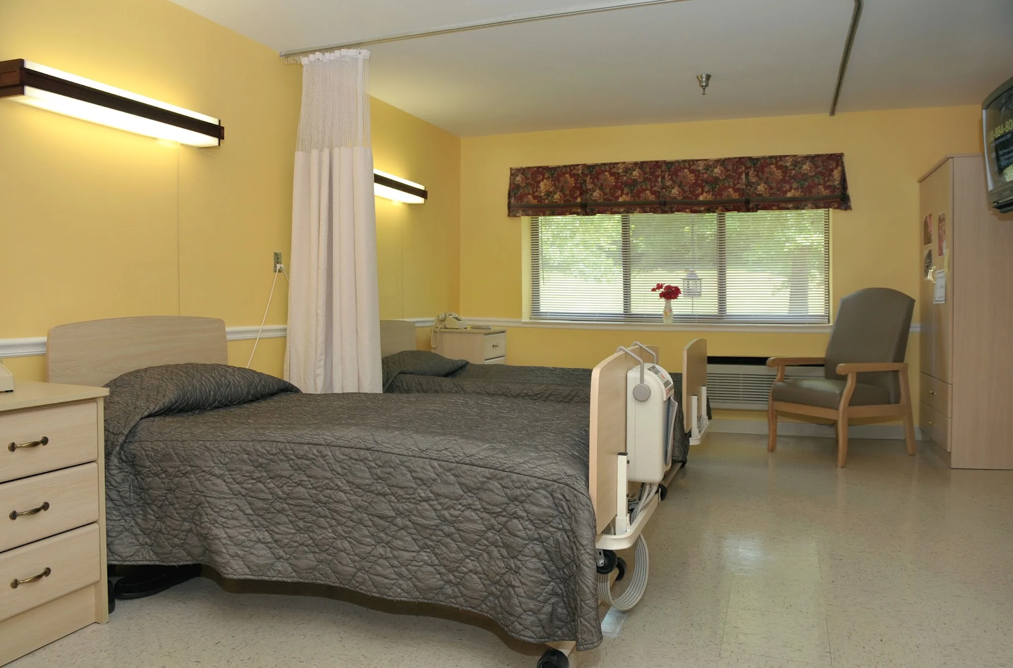 LIFE CARE CENTER OF RED BANK