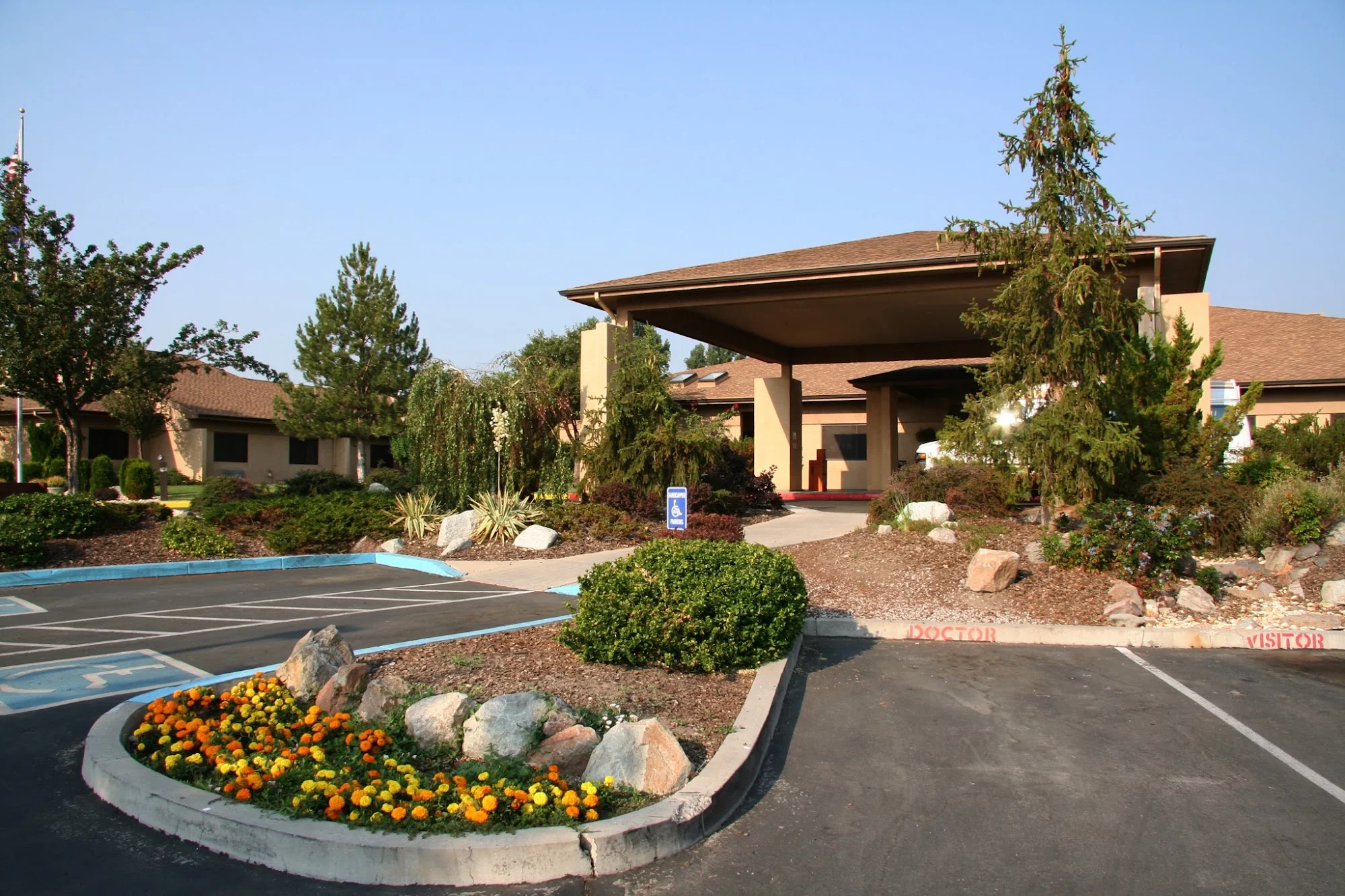 LIFE CARE CENTER OF RENO