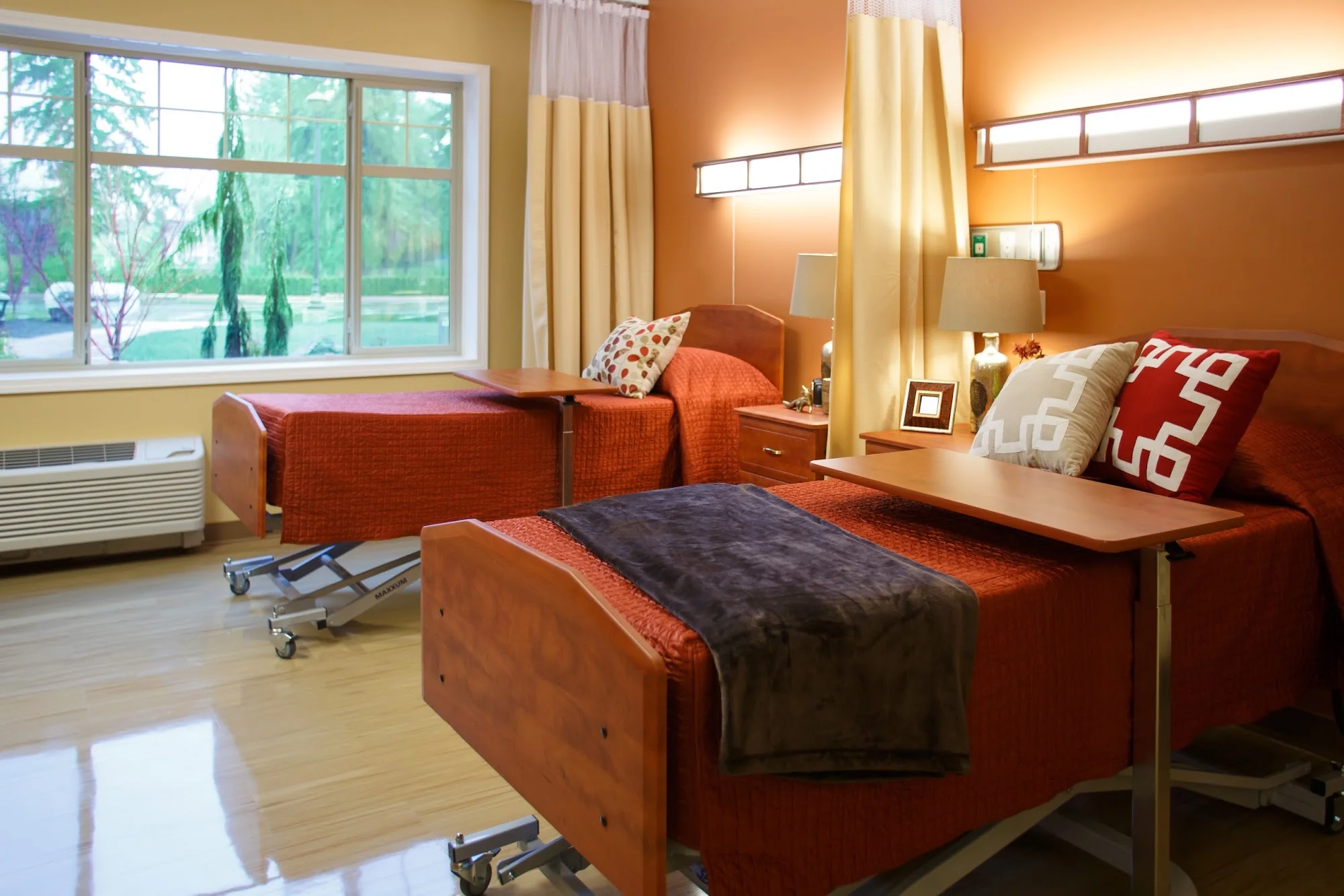 LIFE CARE CENTER OF SOUTH HILL