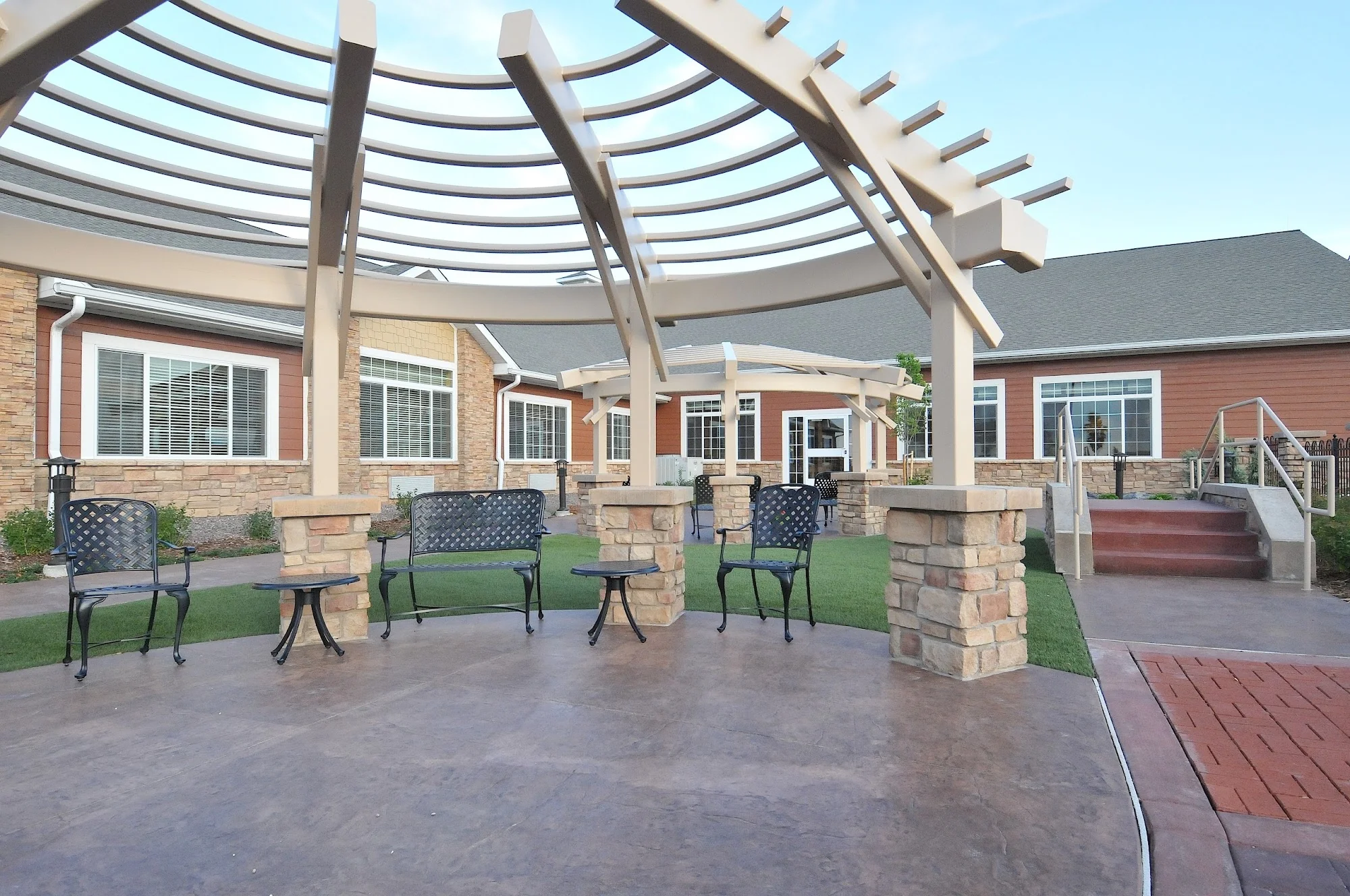 LIFE CARE CENTER OF STONEGATE
