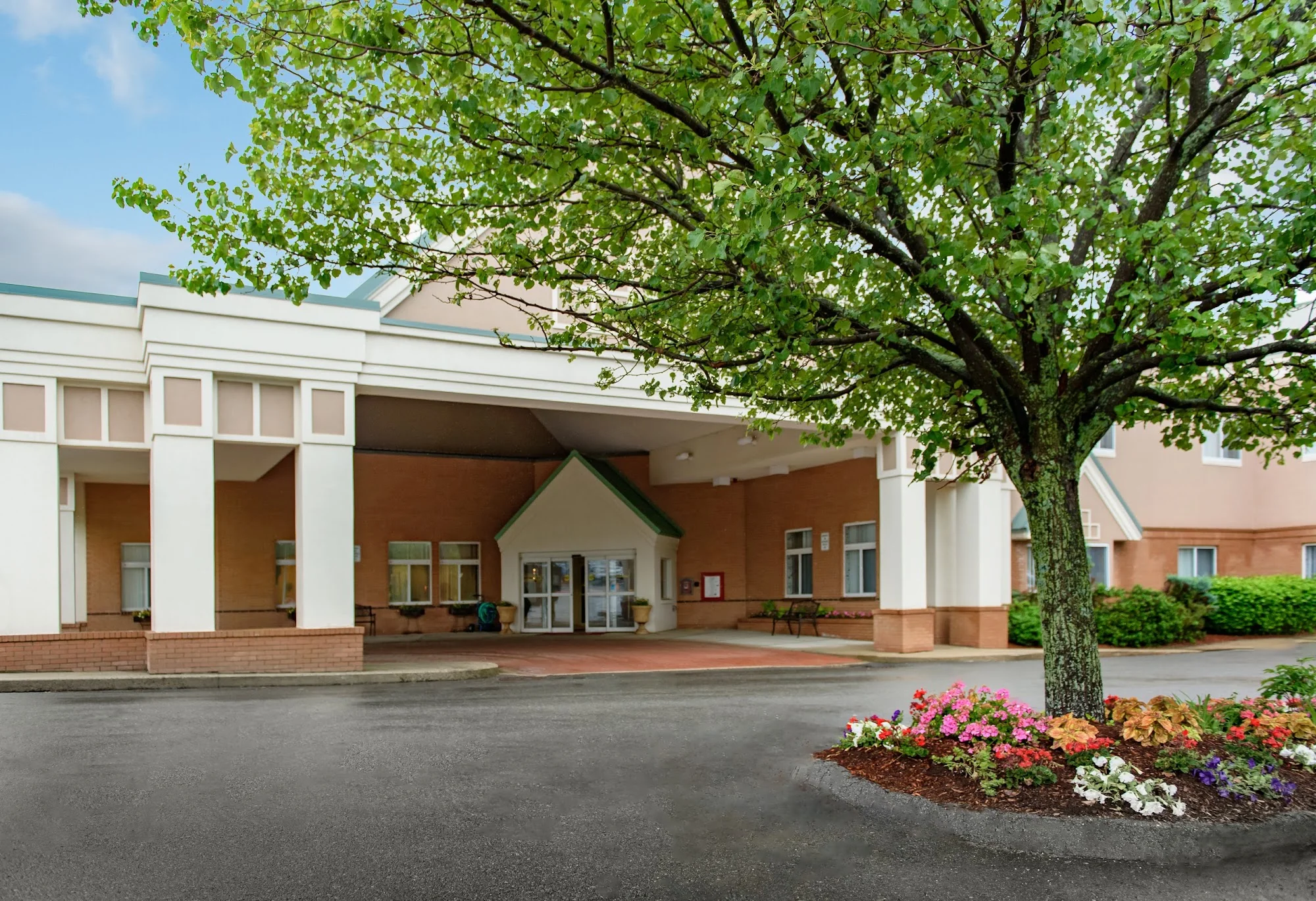 LIFE CARE CENTER OF STONEHAM
