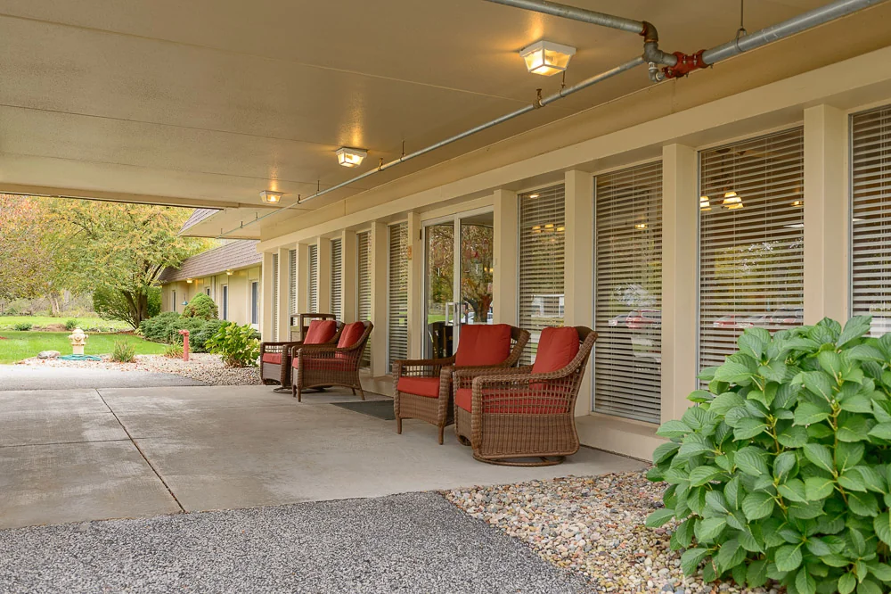 LIFE CARE CENTER OF THE WILLOWS