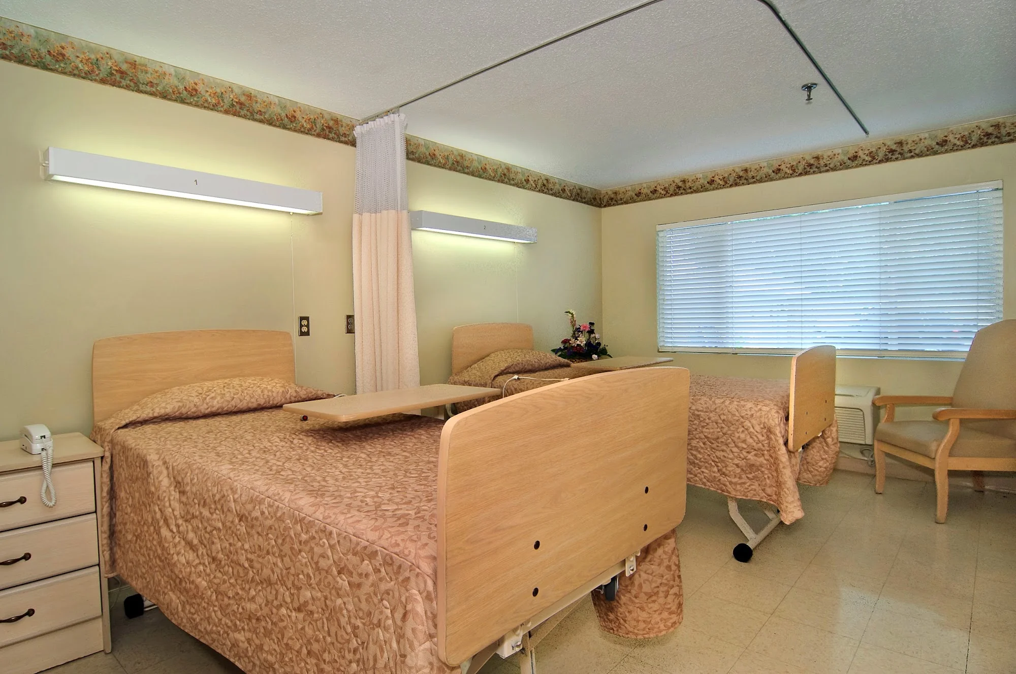LIFE CARE CENTER OF TULLAHOMA
