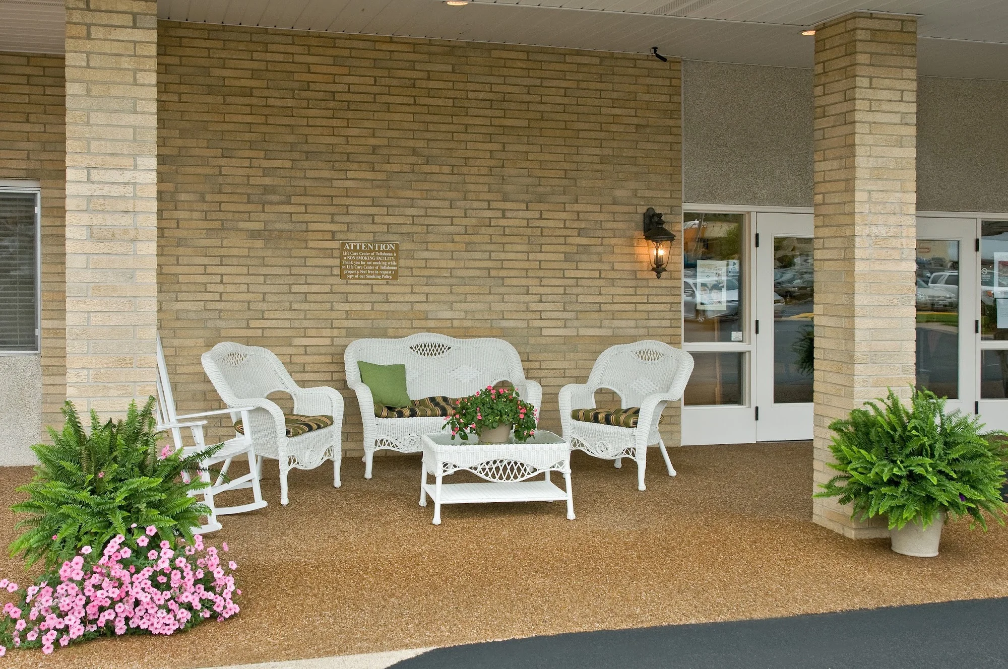 LIFE CARE CENTER OF TULLAHOMA