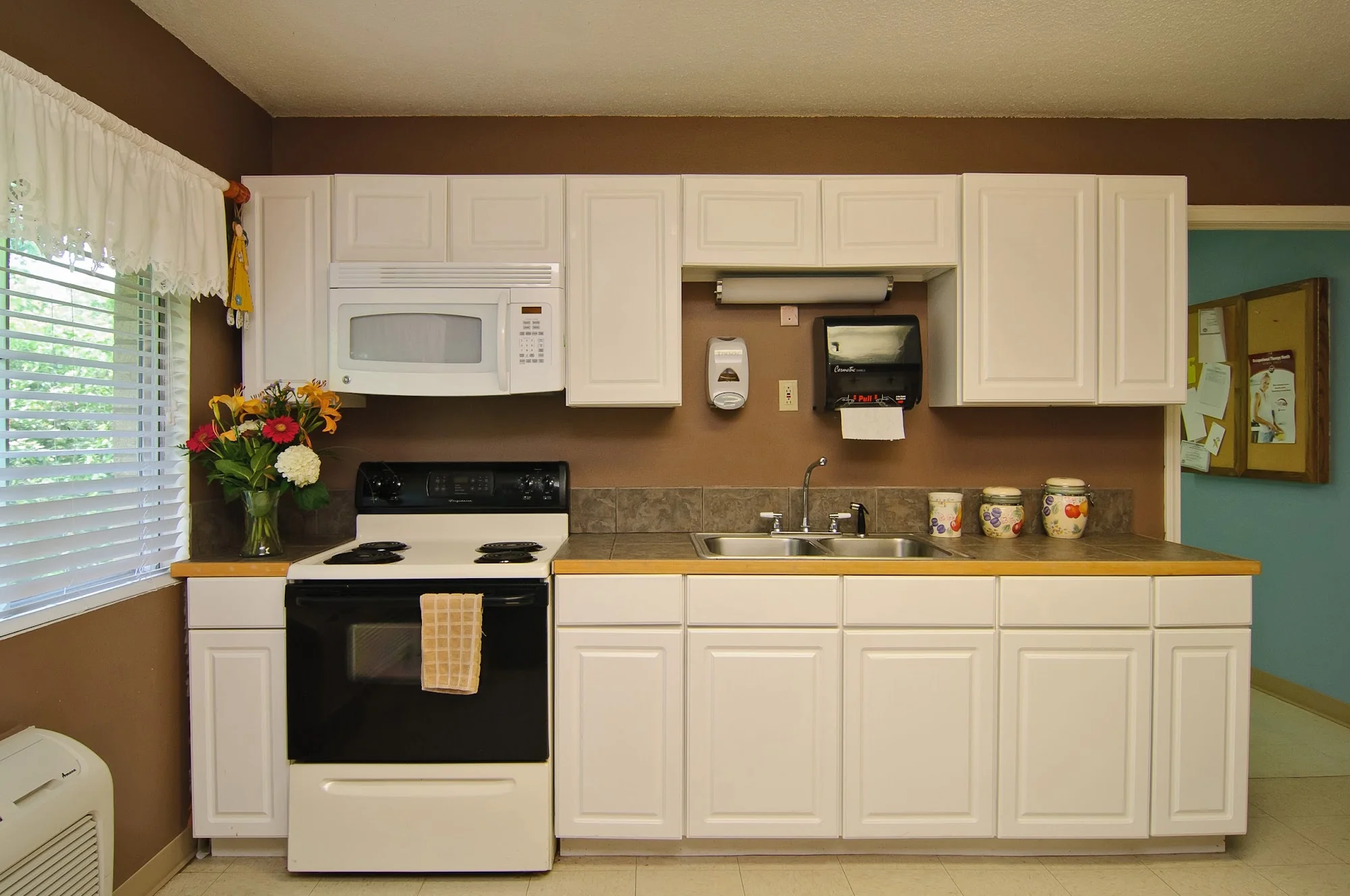 LIFE CARE CENTER OF TULLAHOMA