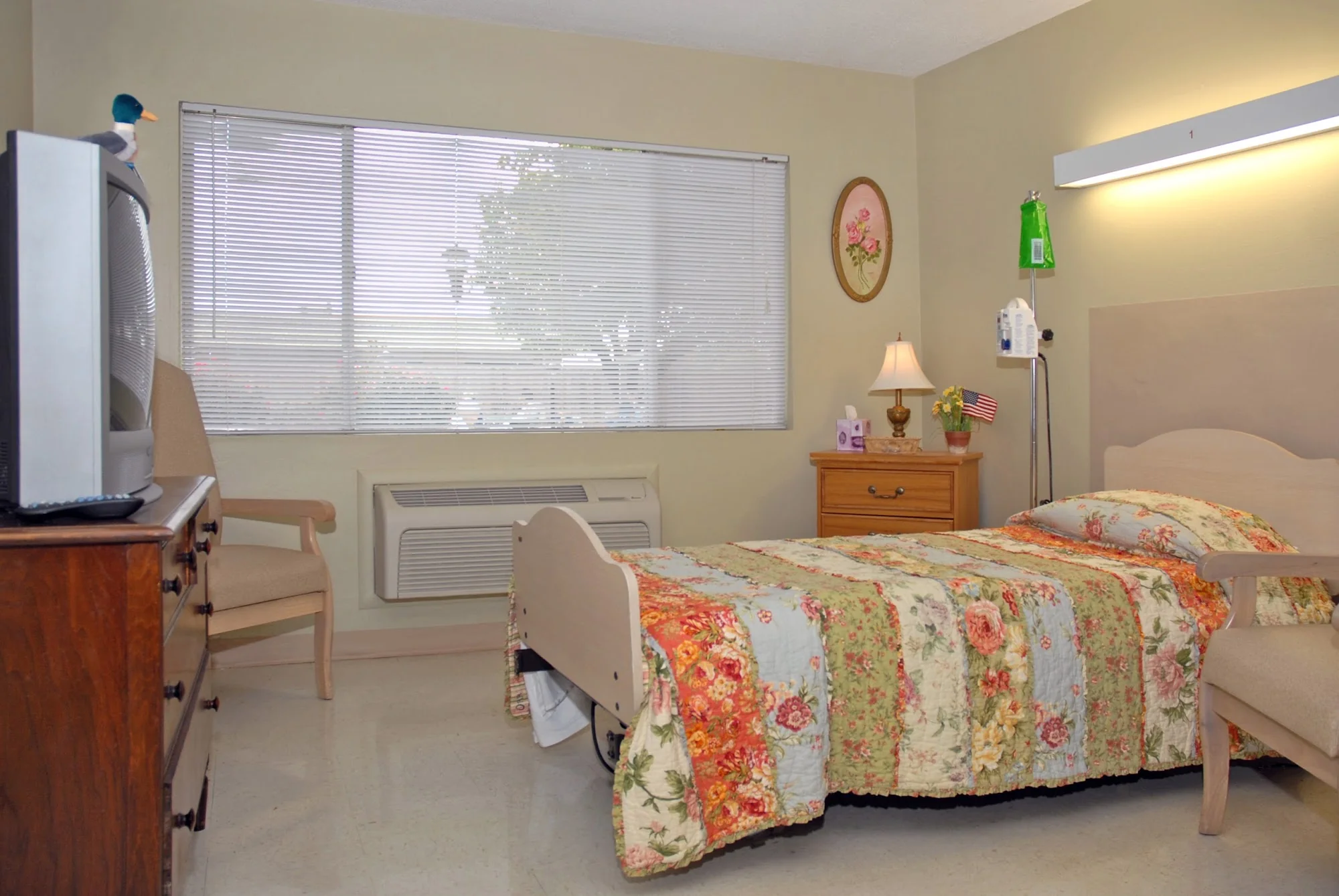 LIFE CARE CENTER OF TULLAHOMA