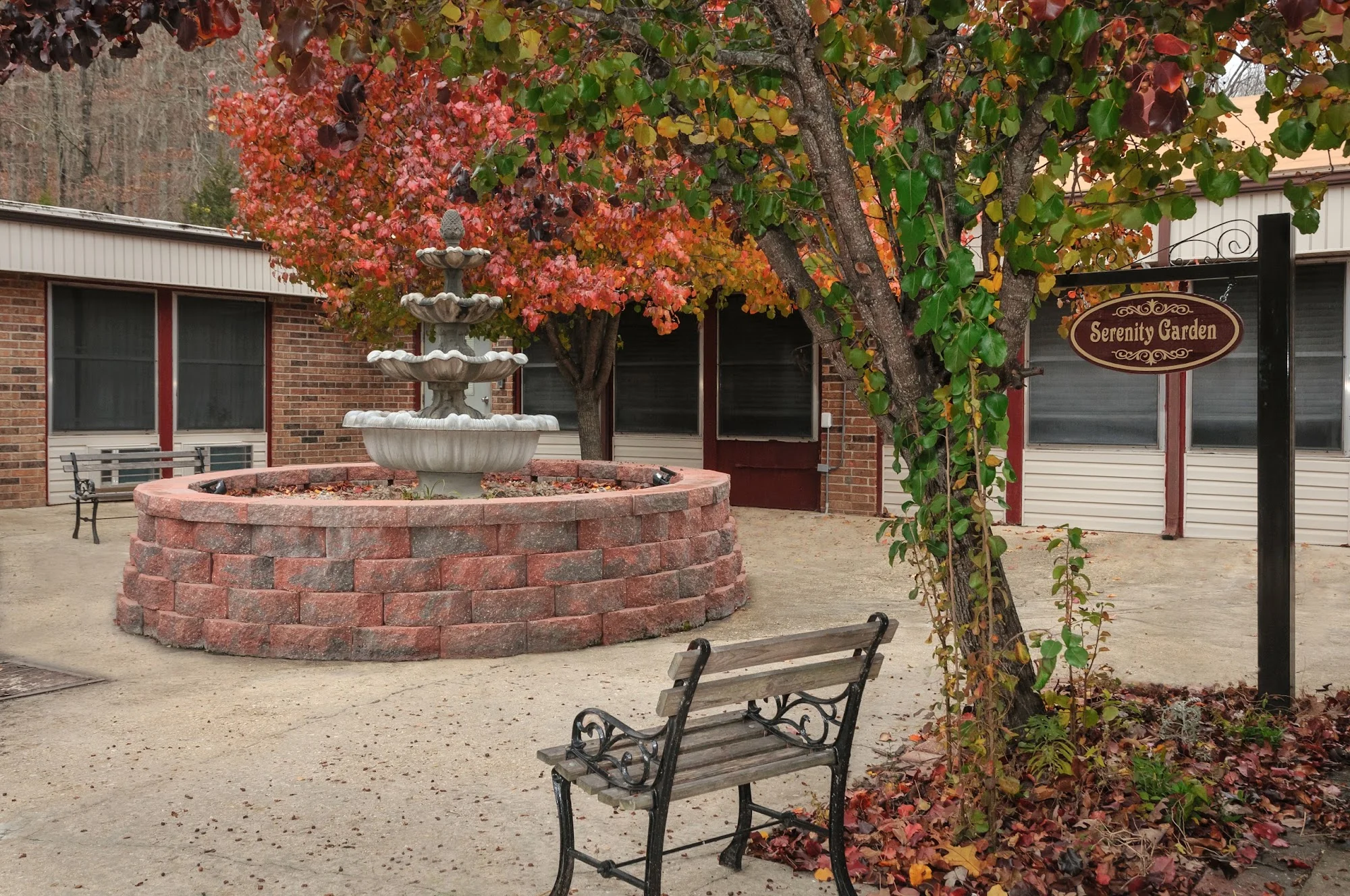 LIFE CARE CENTER OF WAYNESVILLE