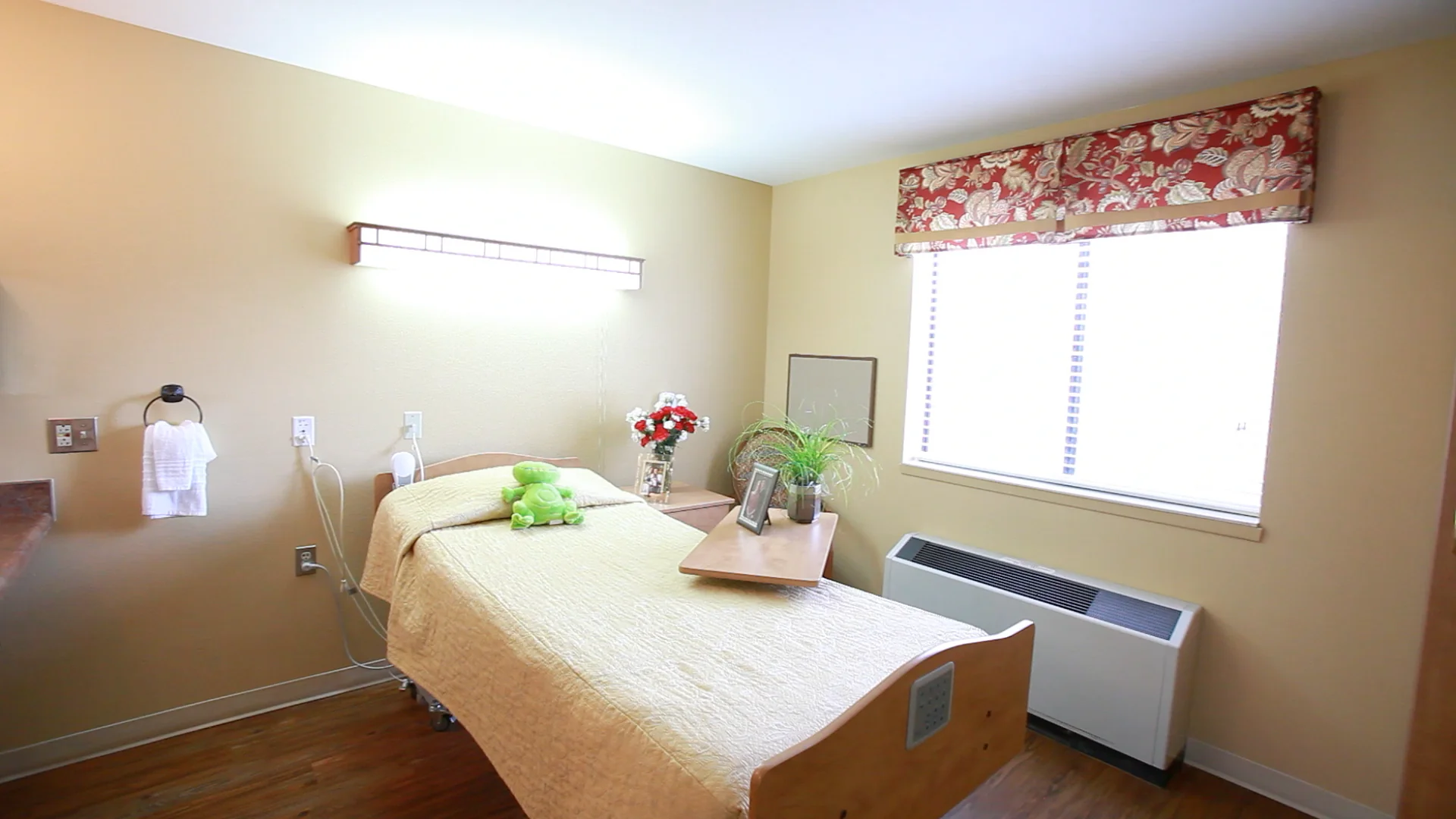 LIFE CARE CENTER OF YUMA