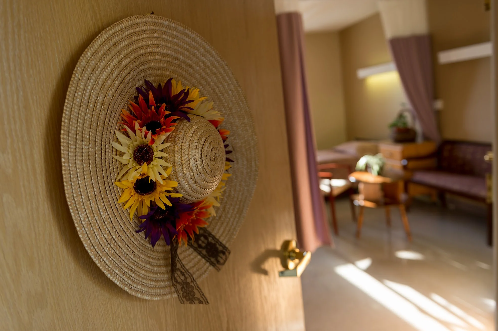 LIVING CENTER, THE