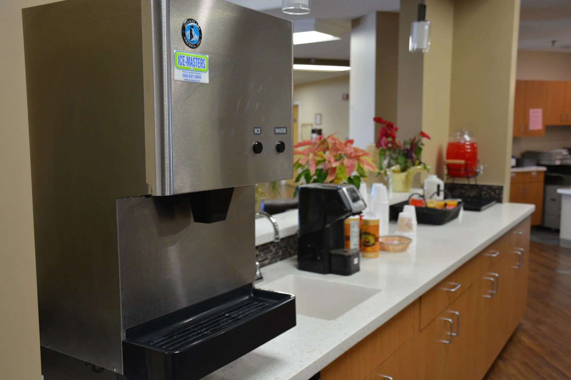 LIVING CENTER, THE