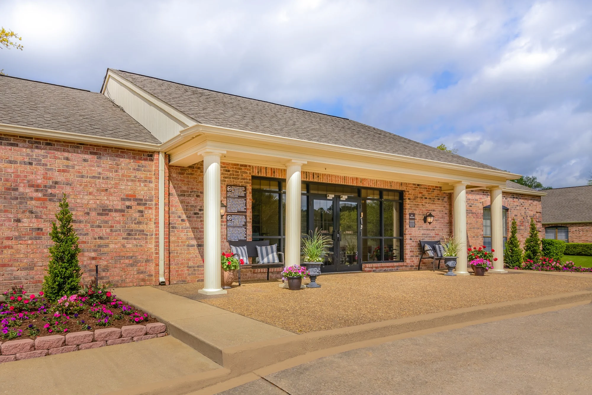 LONGVIEW HILL NURSING AND REHABILITATION CENTER