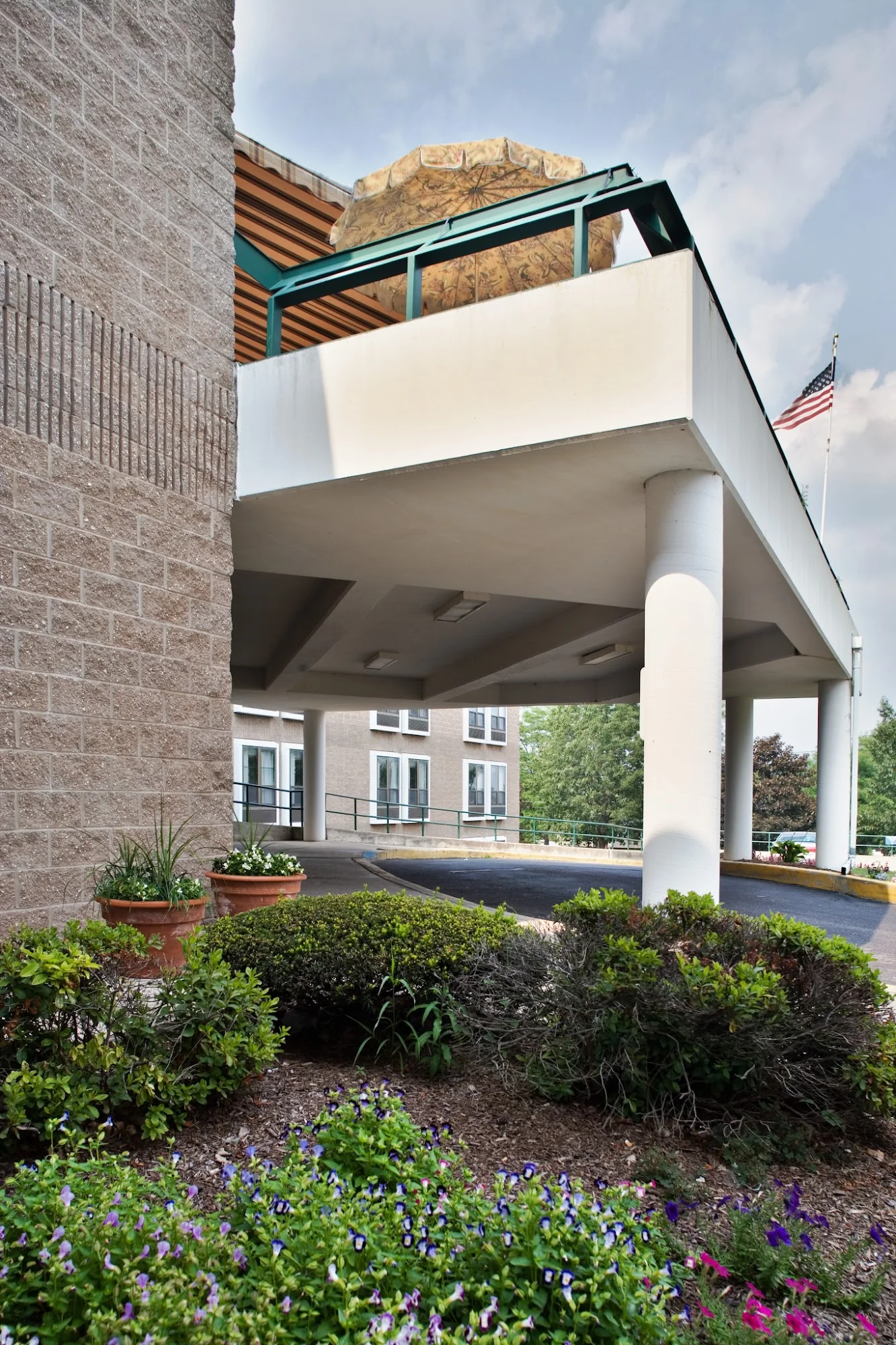 LOPATCONG CENTER