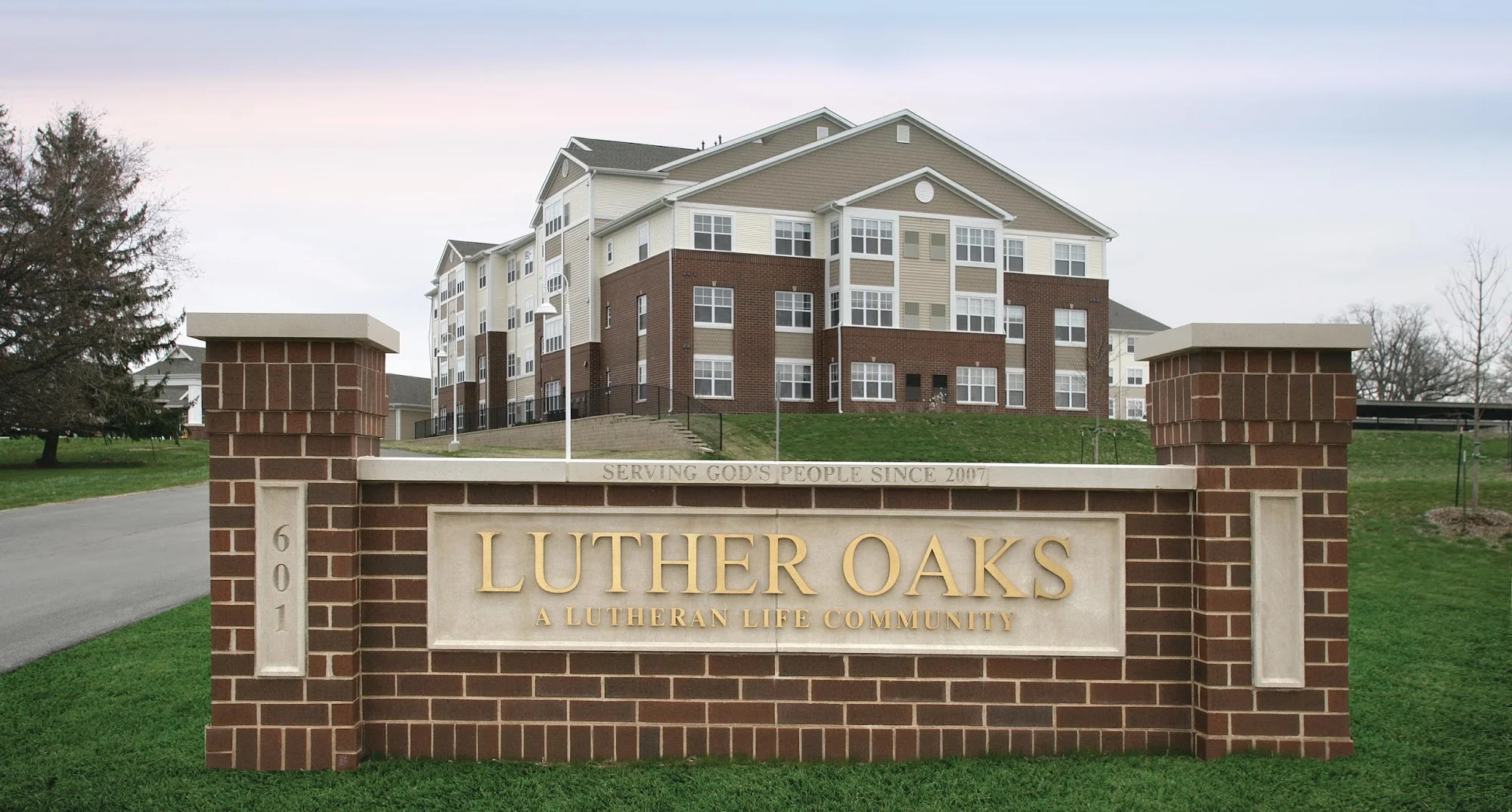 LUTHER OAKS