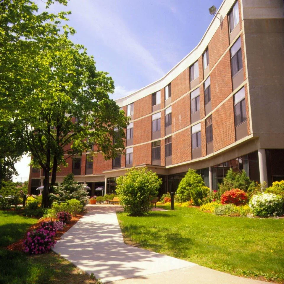 M I NURSING & RESTORATIVE CENTER