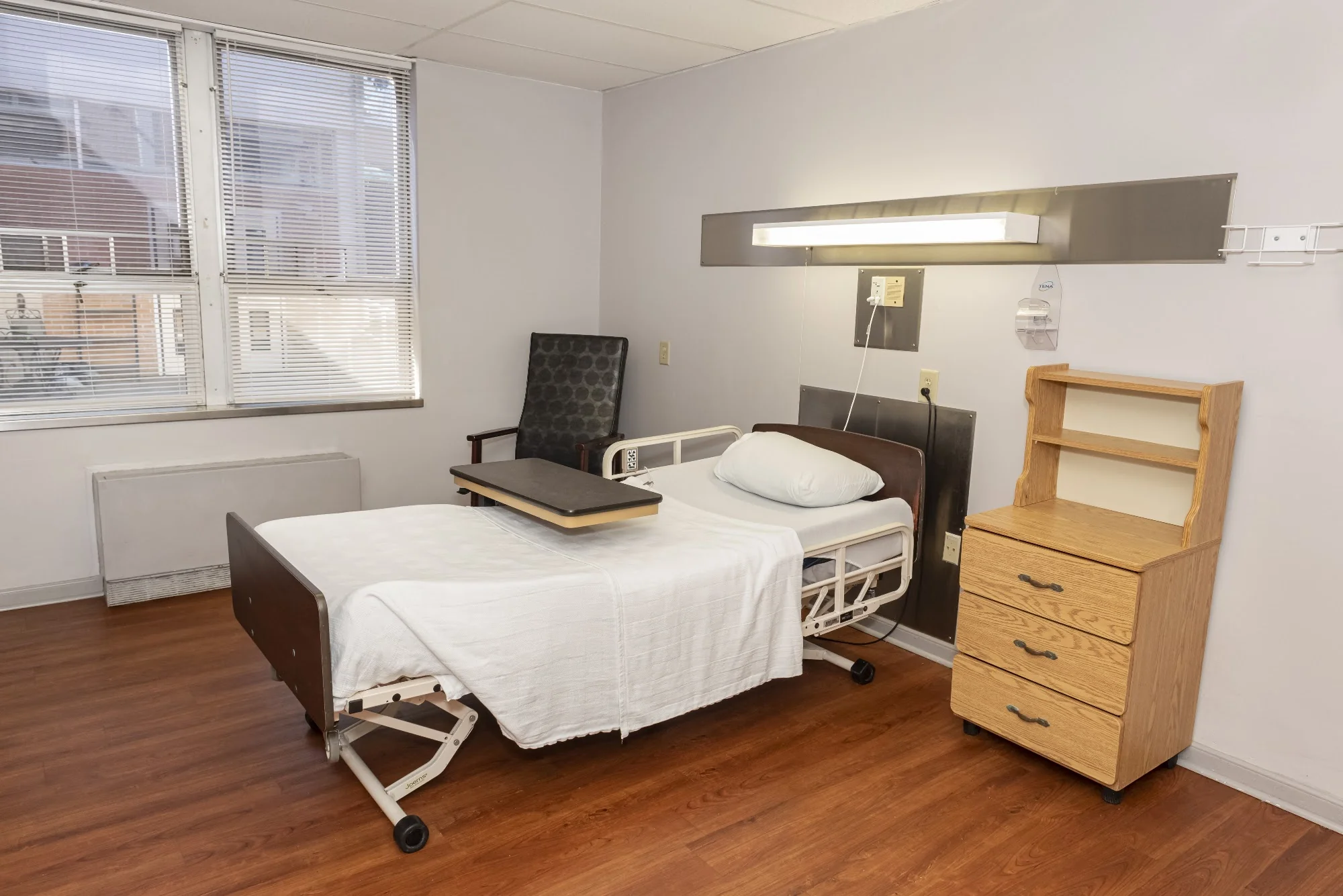 MAGNOLIA MANOR OF COLUMBUS NURSING CENTER - EAST