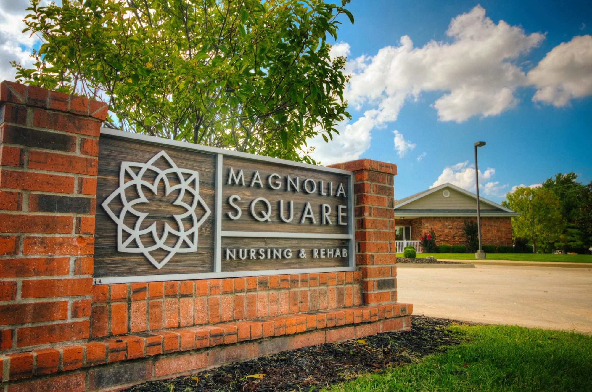 MAGNOLIA SQUARE NURSING AND REHAB
