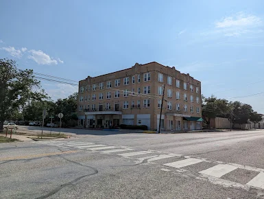 MENARD MANOR