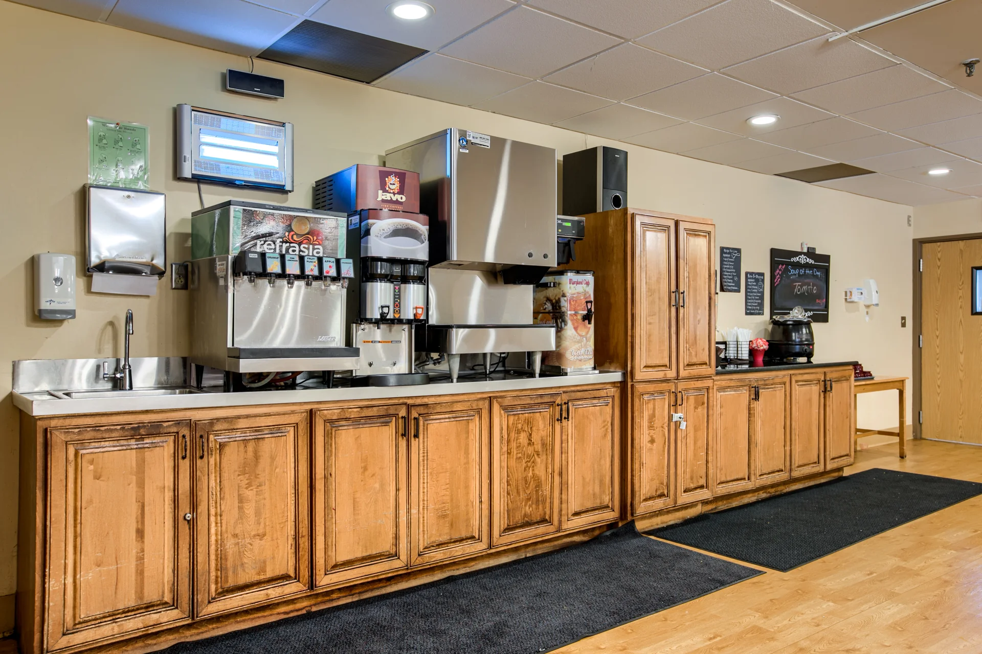 MERRIAM GARDENS HEALTHCARE & REHABILITATION
