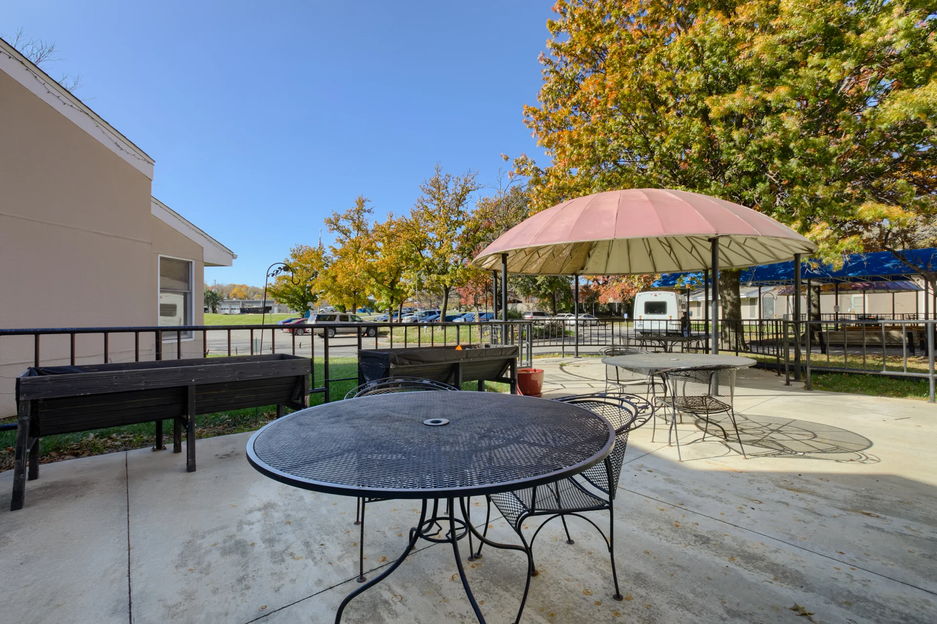 MERRIAM GARDENS HEALTHCARE & REHABILITATION