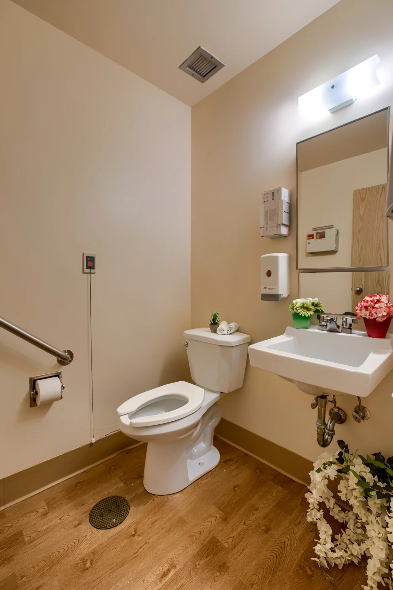 MERRIAM GARDENS HEALTHCARE & REHABILITATION