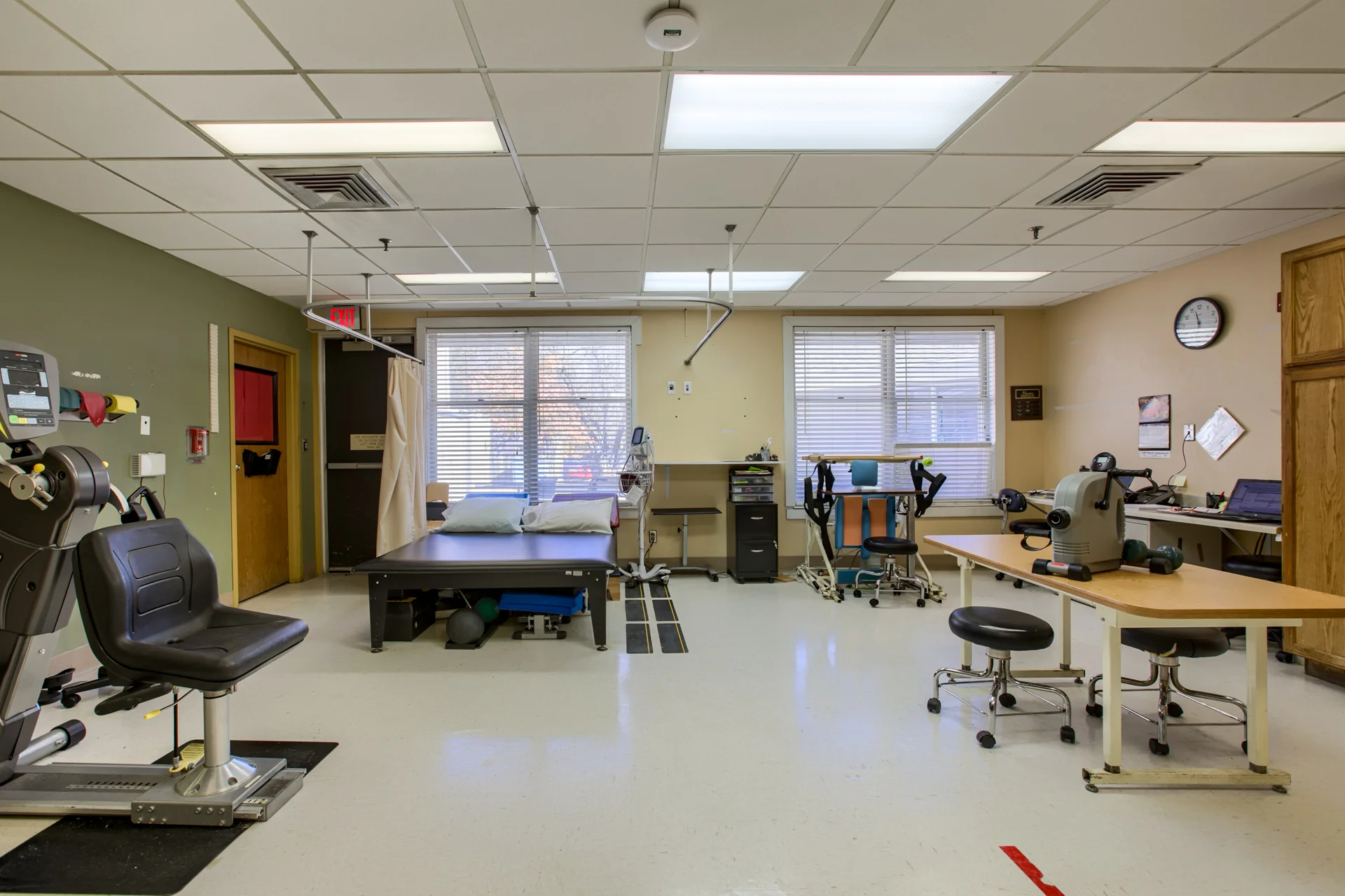 MERRIAM GARDENS HEALTHCARE & REHABILITATION
