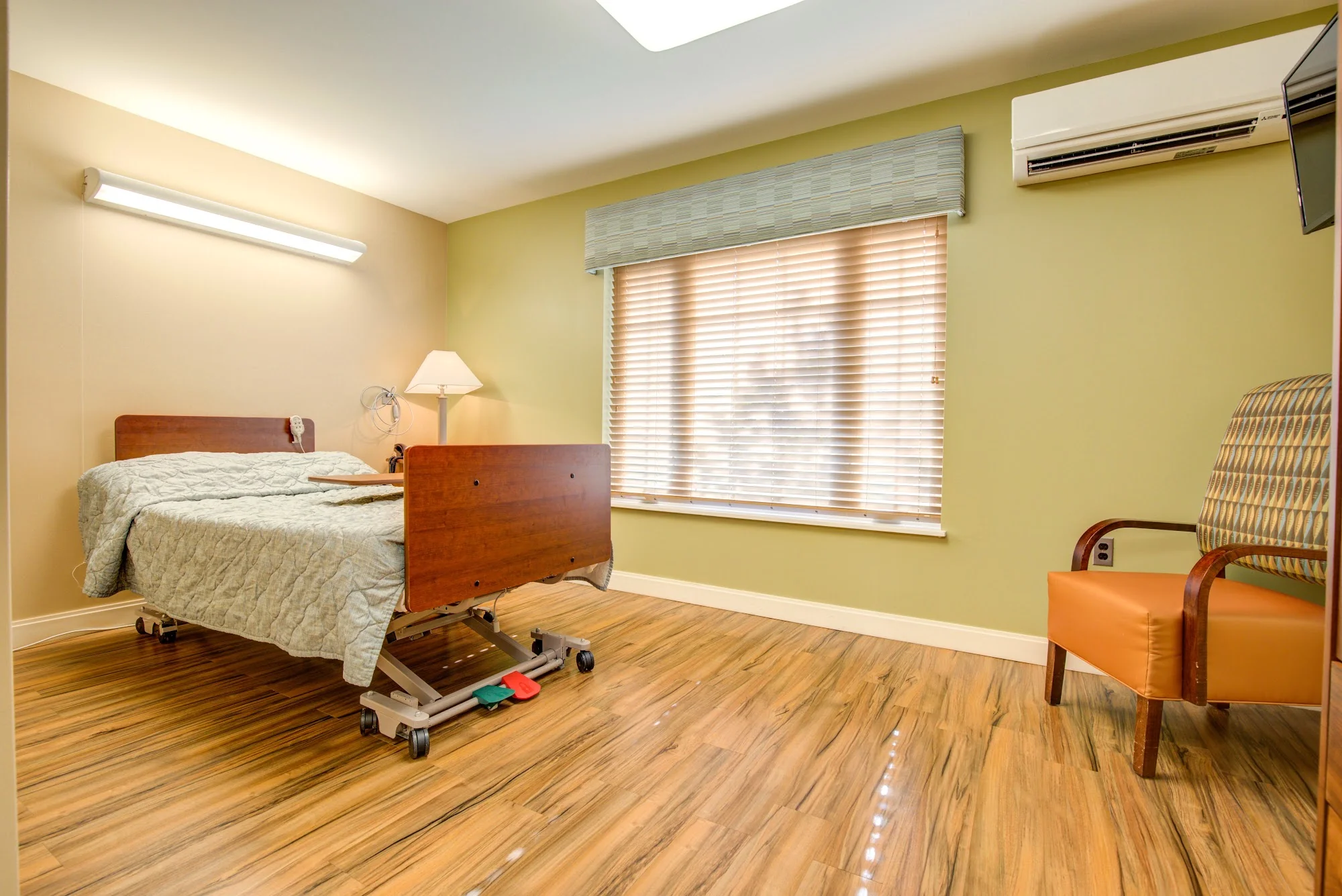 MISSION POINT NURSING & PHYSICAL REHABILITATION CENTER OF HOLLY