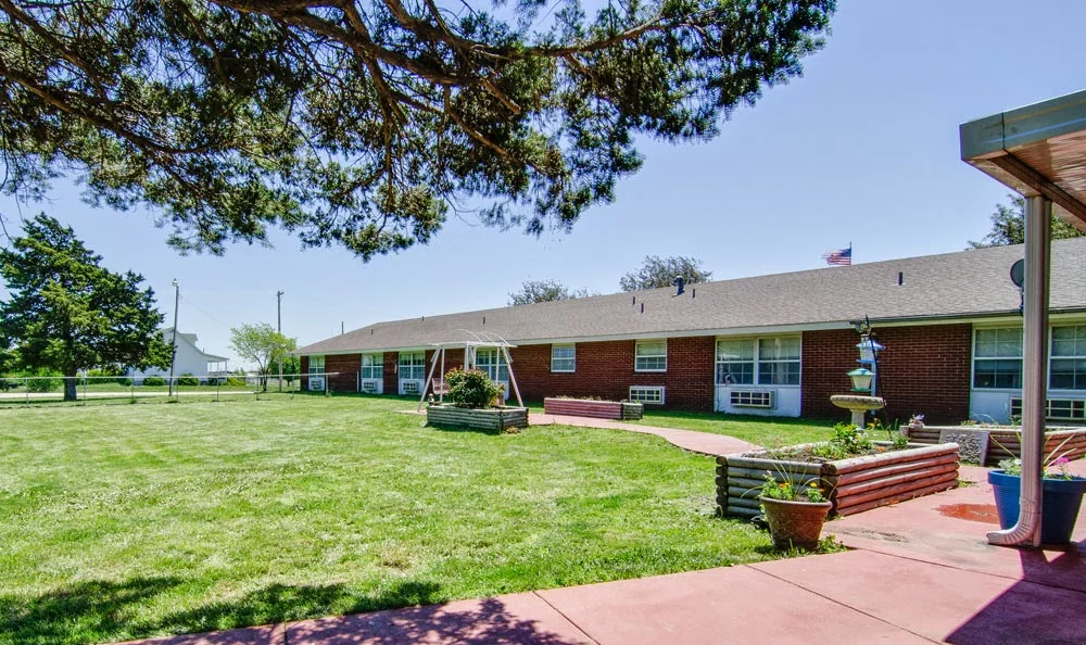 MORAN MANOR