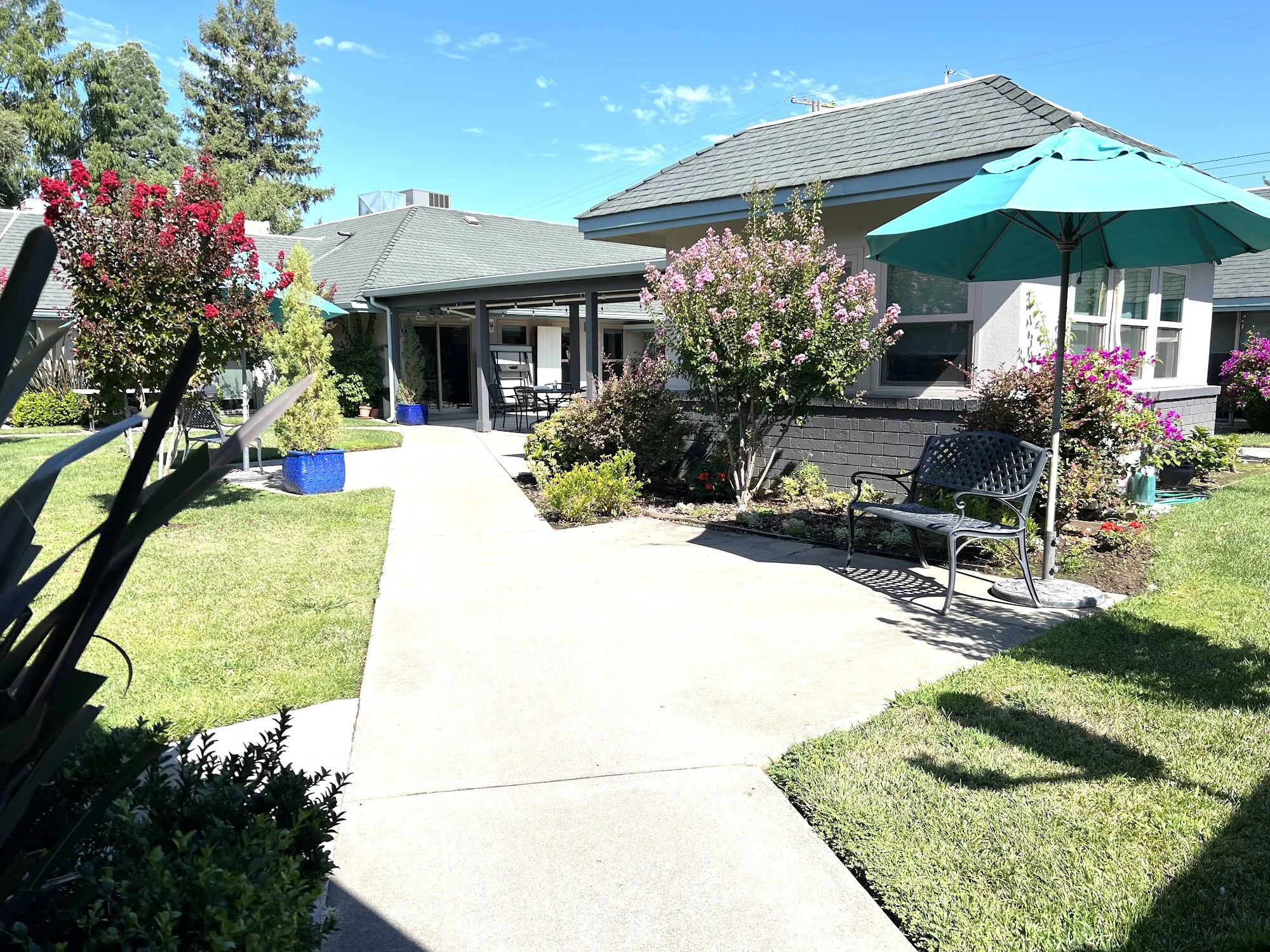 MOUNTAIN MANOR SENIOR RESIDENCE