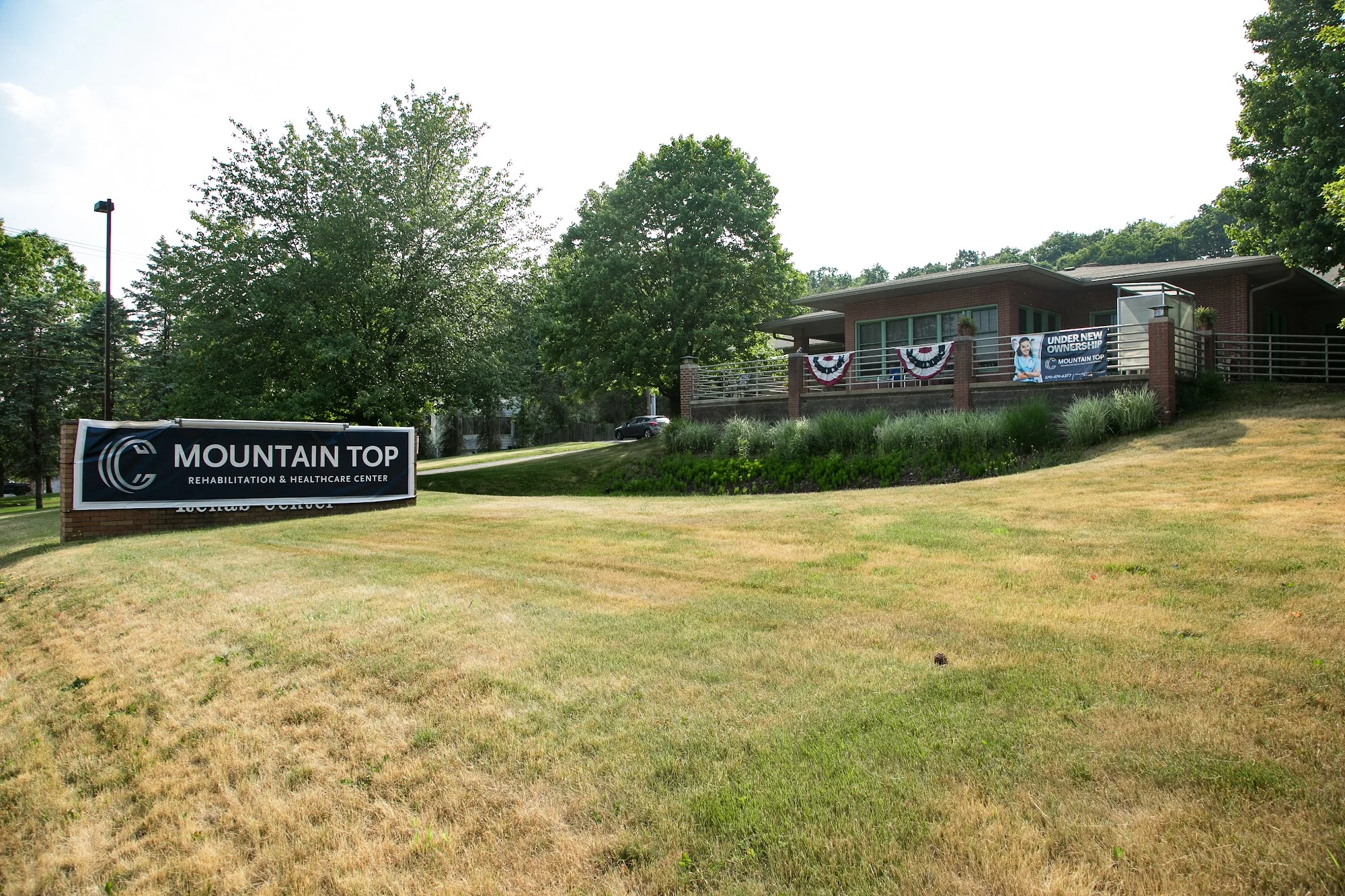 MOUNTAIN TOP REHABILITATION & HEALTHCARE  CENTER