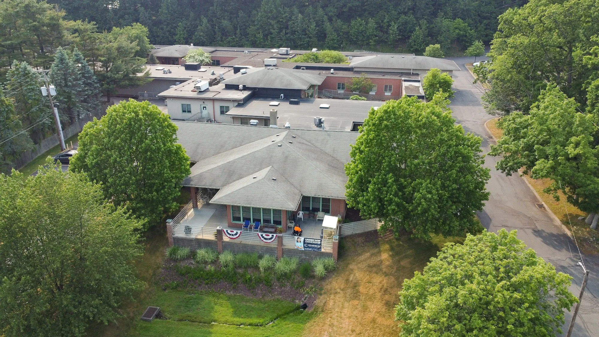 MOUNTAIN TOP REHABILITATION & HEALTHCARE  CENTER