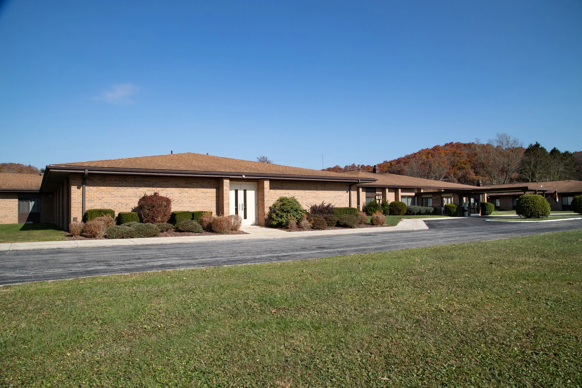 NELLA'S AT AUTUMN LAKE HEALTHCARE