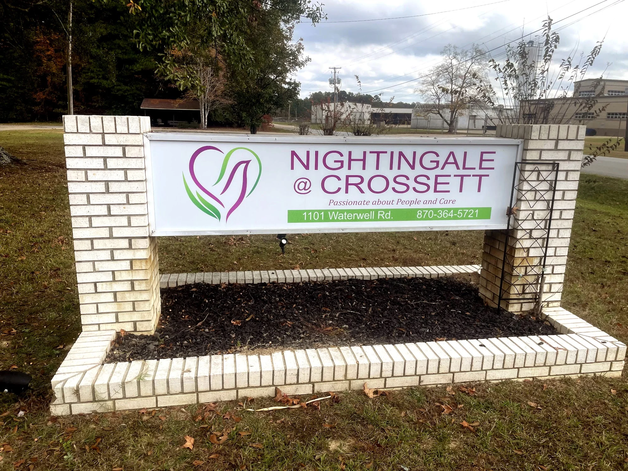 NIGHTINGALE AT CROSSETT