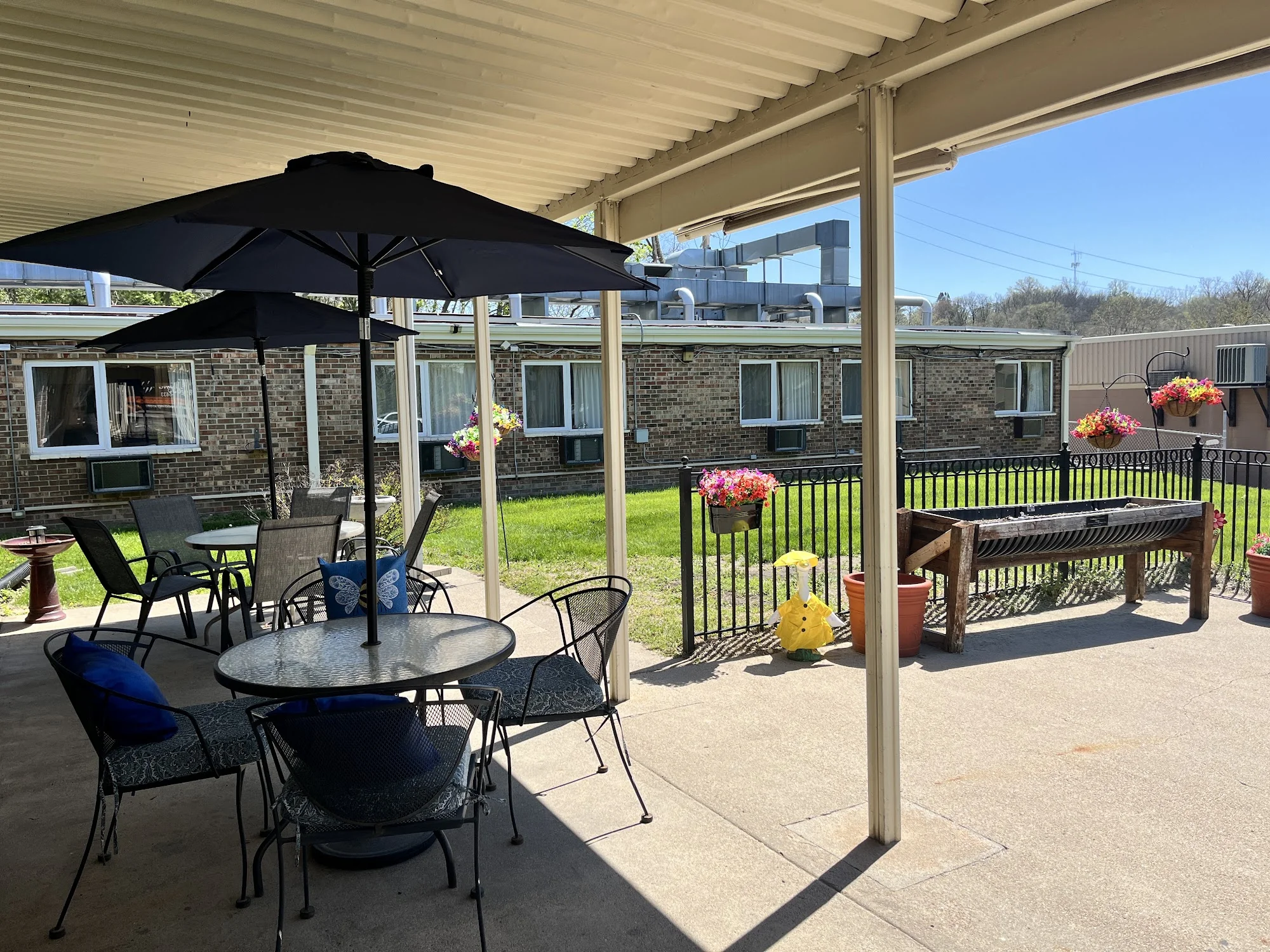 NORTH CREST LIVING CENTER