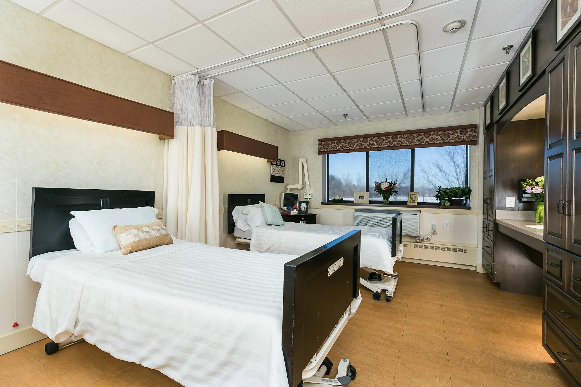 NORTHAMPTON MANOR NURSING AND REHABILITATION CENTE