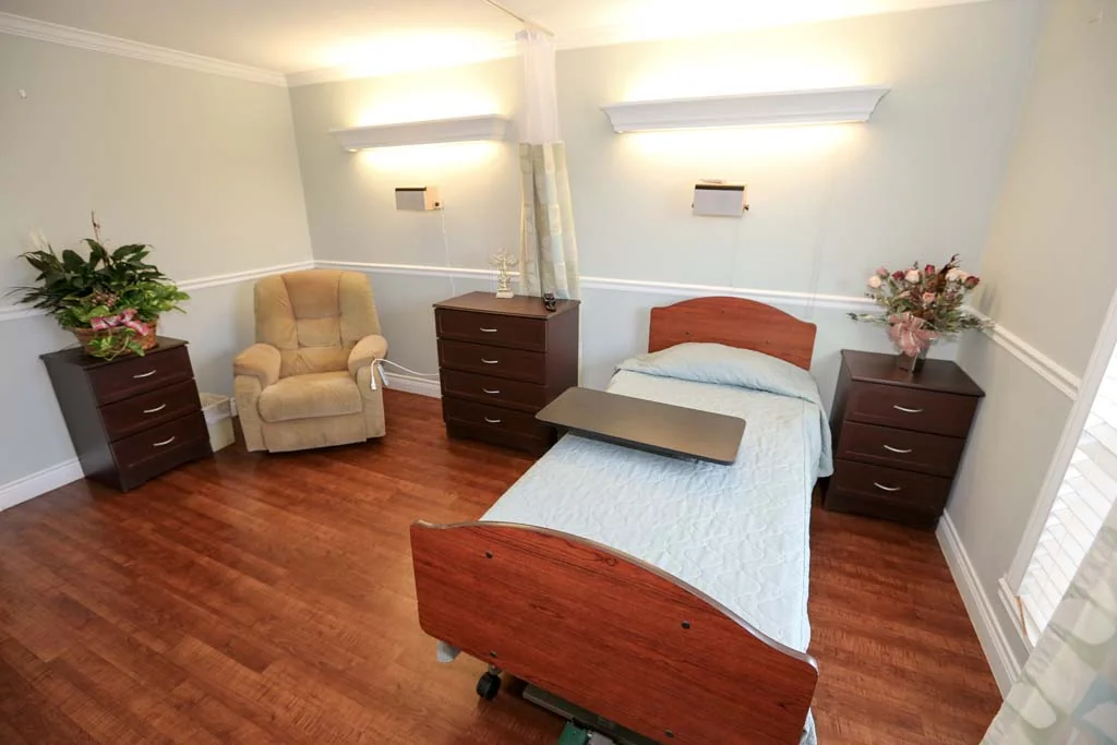 NORTHERN OAKS LIVING & REHABILITATION CENTER