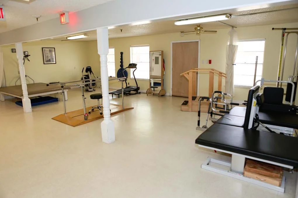 NORTHERN OAKS LIVING & REHABILITATION CENTER