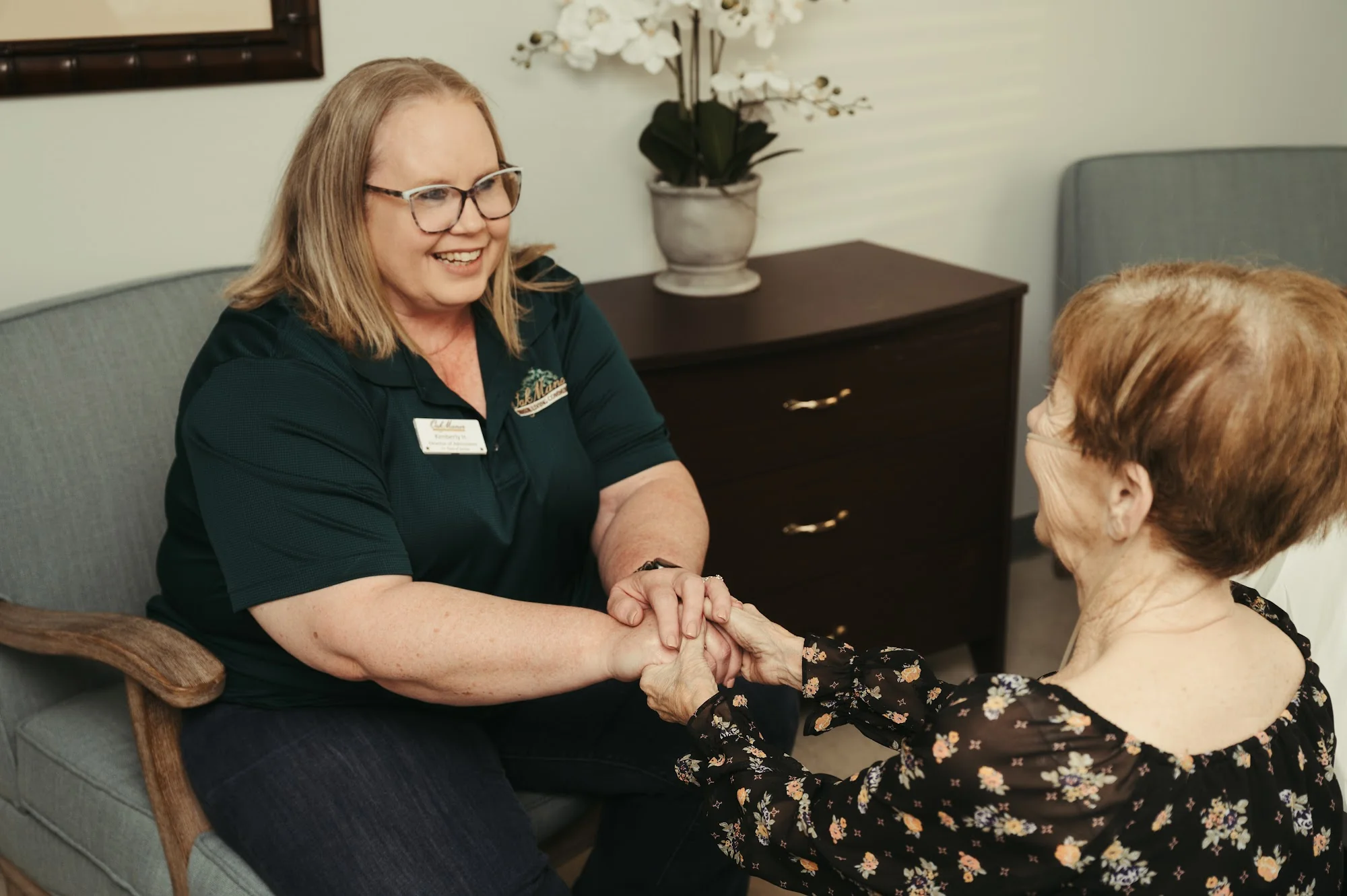 OAK MANOR HEALTHCARE & REHABILITATION CENTER