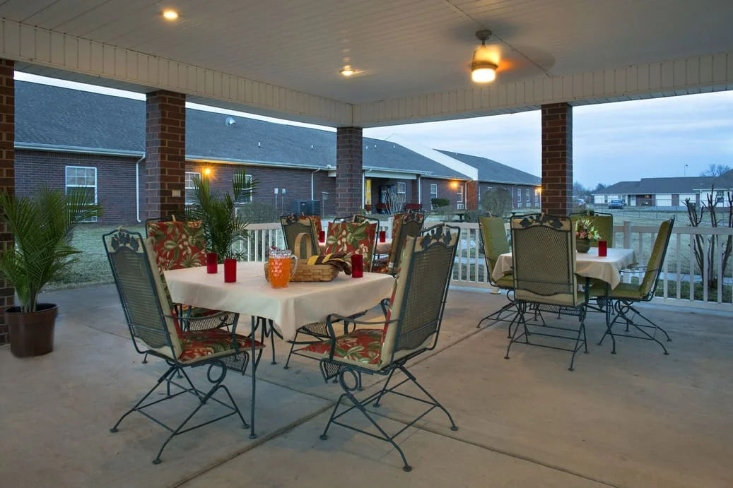 OAK MANOR NURSING AND REHABILITATION CENTER INC