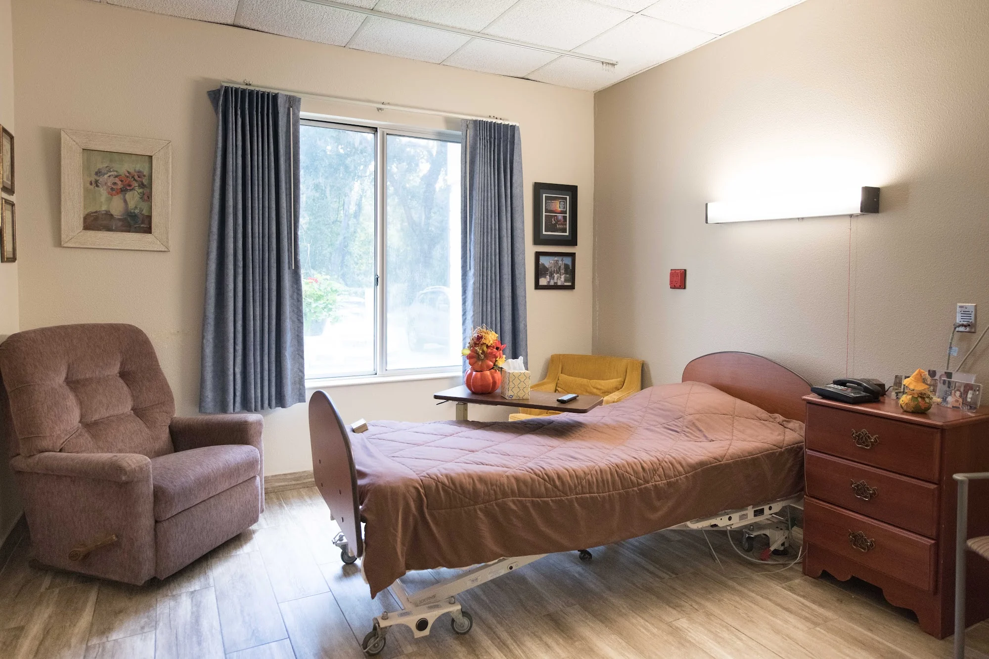 OAK VIEW HEALTH AND REHABILITATION CENTER