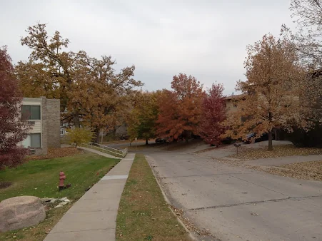 OAKNOLL RETIREMENT RESIDENCE