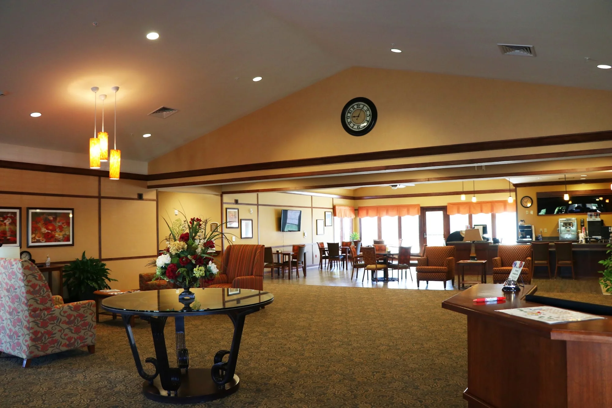 PARAMOUNT COMMUNITY LIVING AND REHAB INC