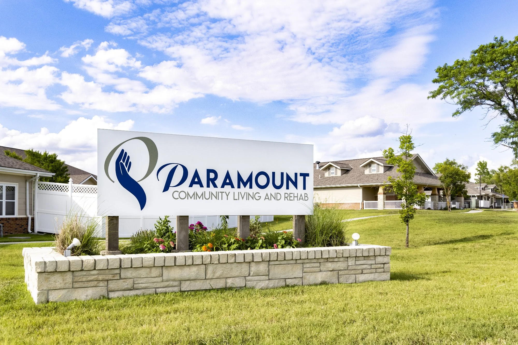 PARAMOUNT COMMUNITY LIVING AND REHAB INC