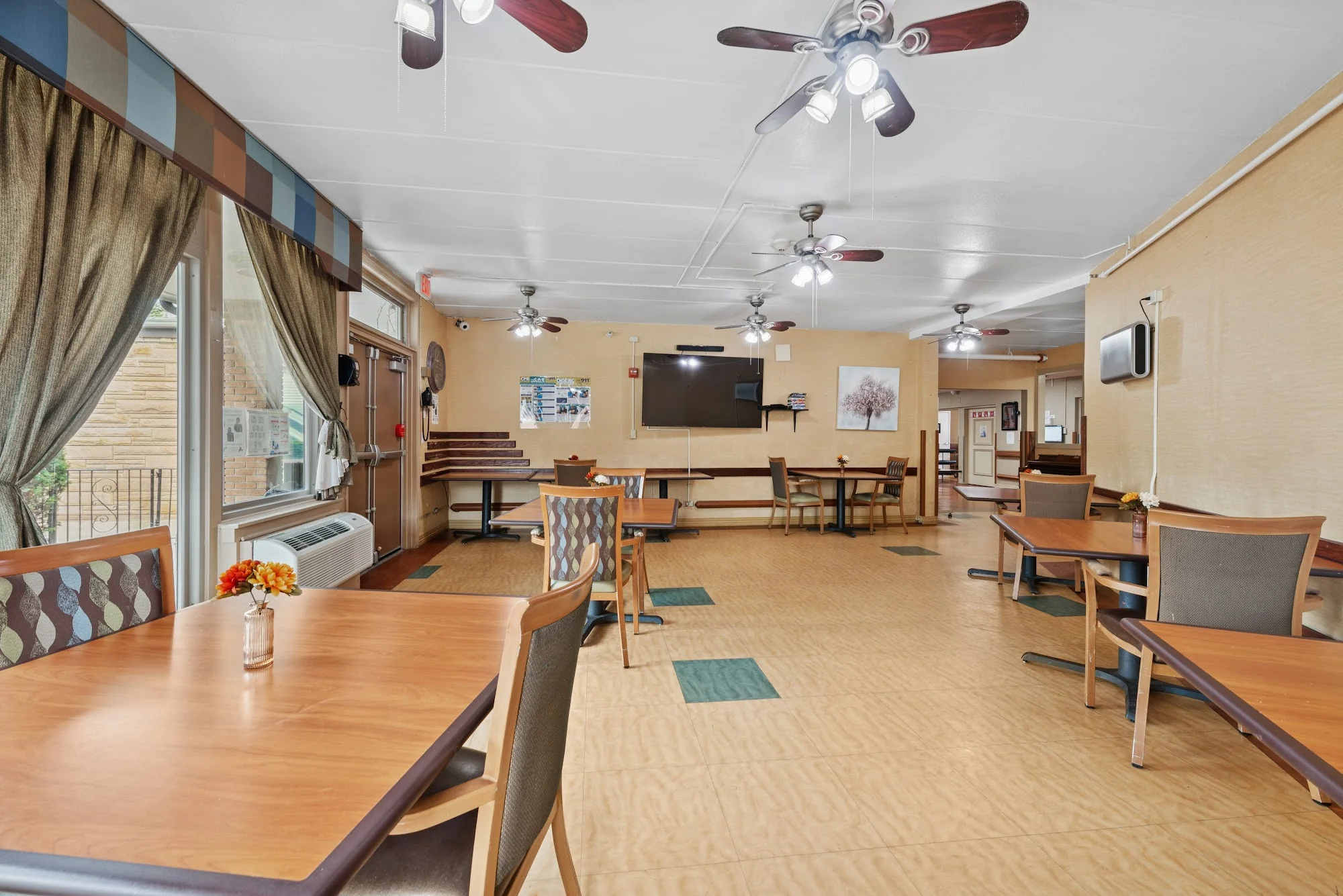 PARK RIDGE HEALTHCARE CENTER