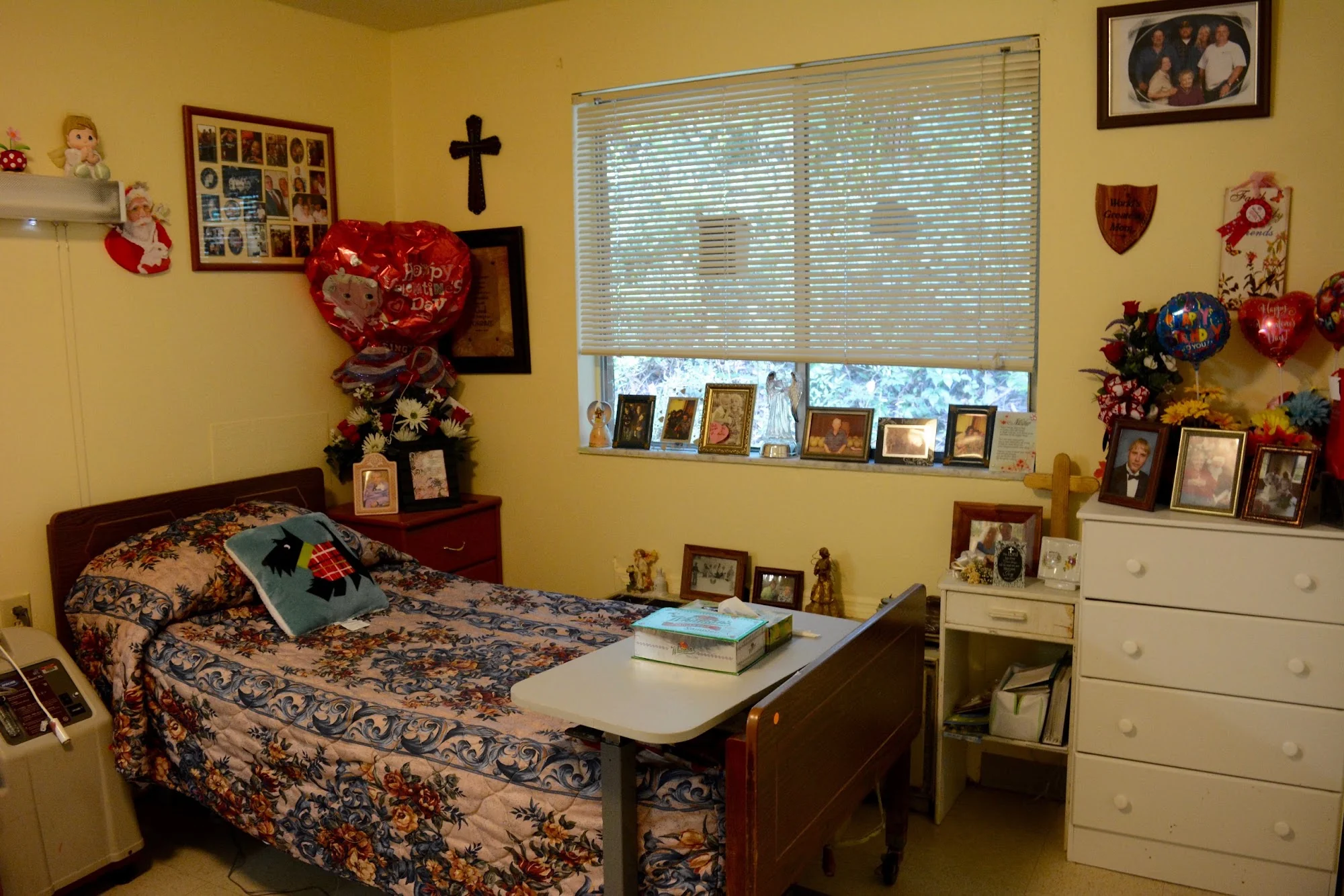 PINEWOOD MANOR NURSING HOME & REHABILITATION CNTR