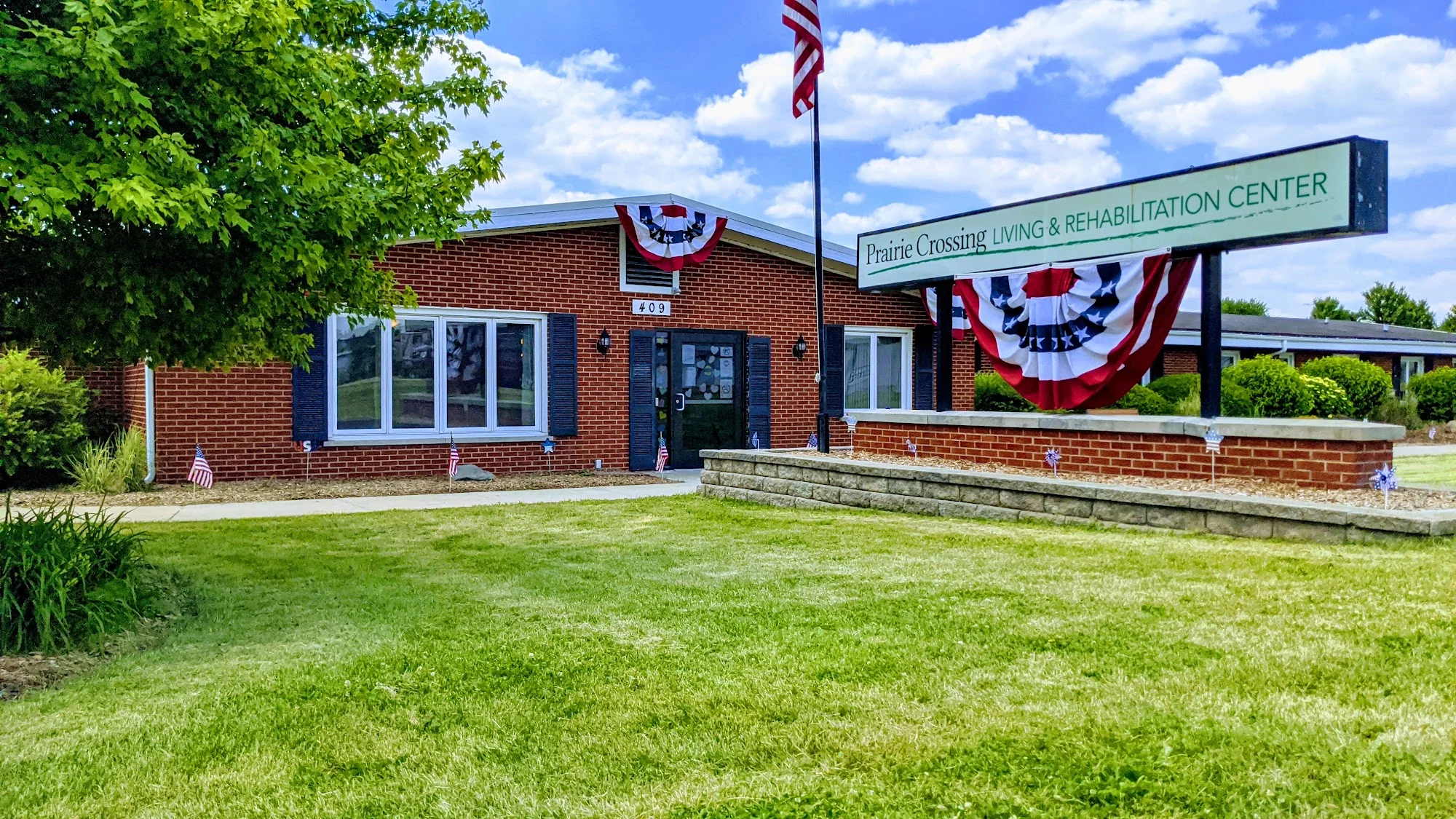 PRAIRIE CROSSING LVG & REHAB