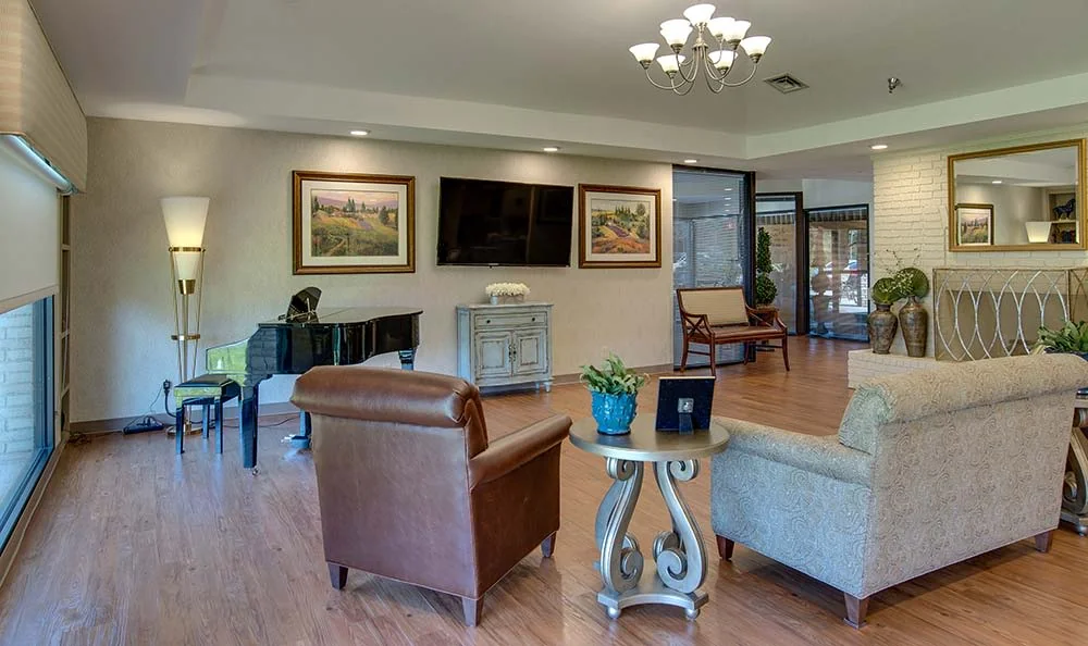 QUAKER HILL MANOR